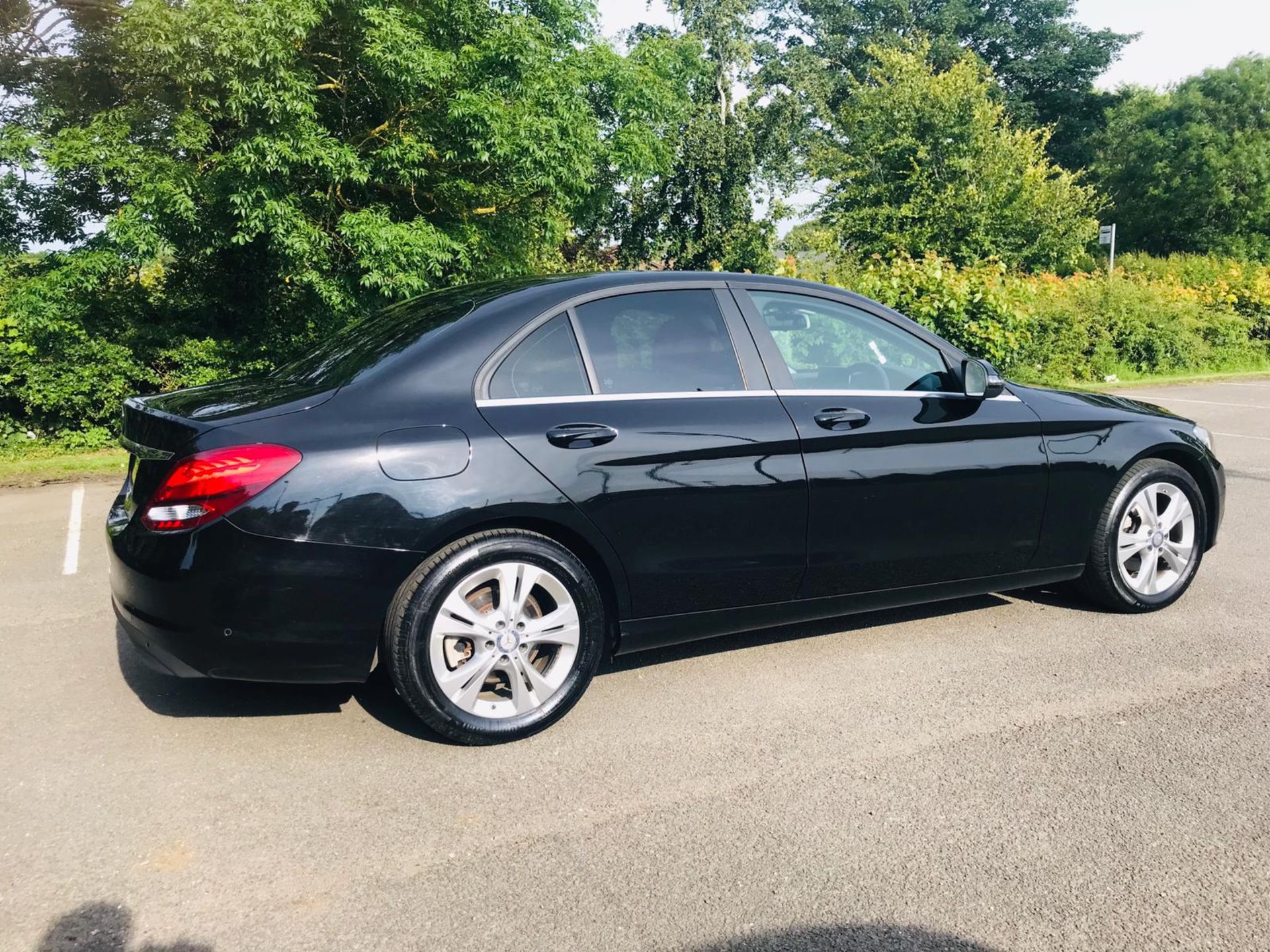 **RESERVE MET** MERCEDES C CLASS C220D SE EXECUTIVE AUTO 2016 * 1 OWNER* BLACK - Image 11 of 42