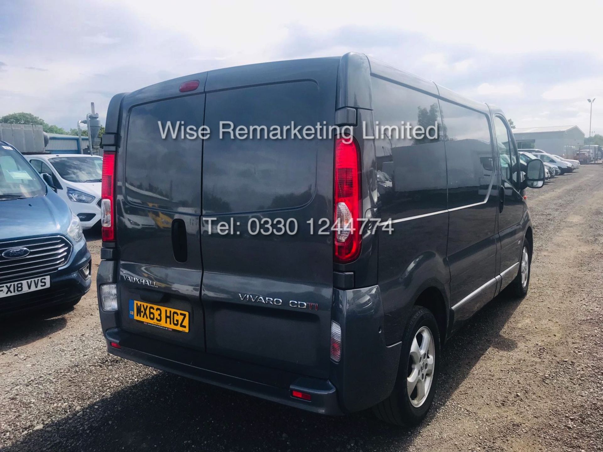 VAUXHALL VIVARO 2700 SPORTIVE 2.0 CDTI 2014 MODEL - 1 OWNER - AIR CON - Image 7 of 18