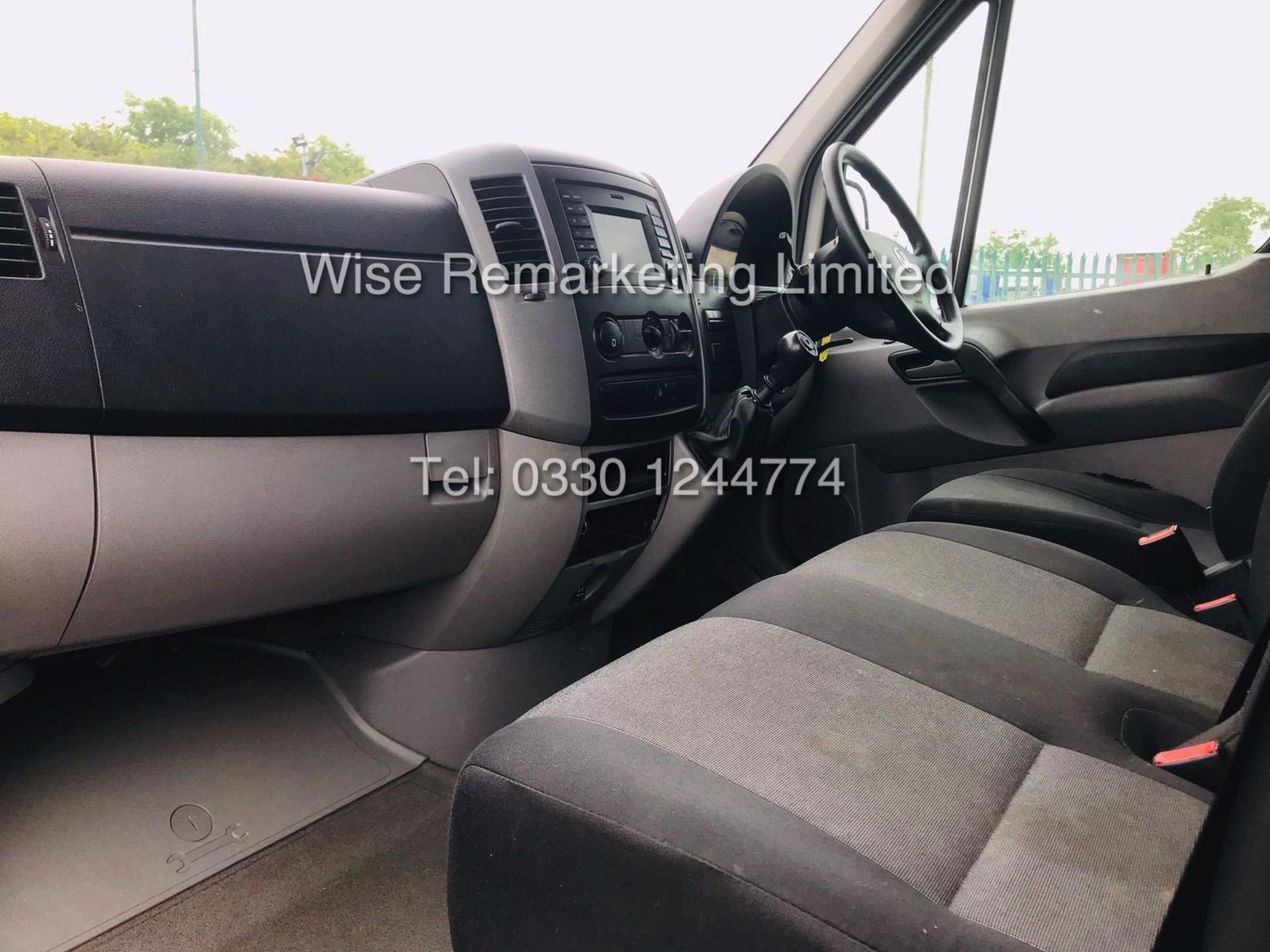 VOLKSWAGEN CRAFTER CR35 2.0 TDI LONG WHEEL BASE 2016 MODEL - Image 8 of 14