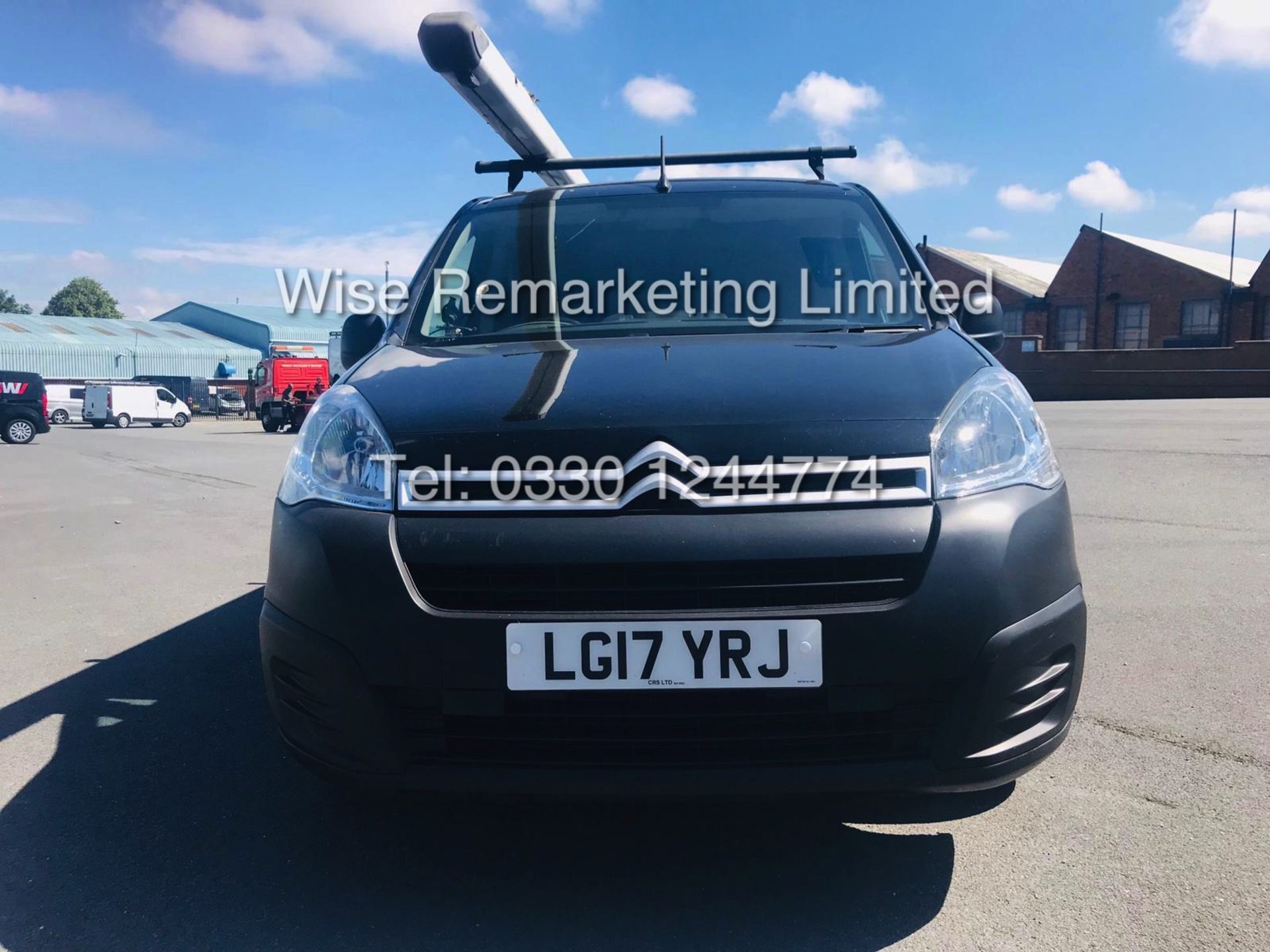 CITROEN BERLINGO 1.6 BlueHDi ENTERPRISE 2017 **LOW MILES** **AIRCON** SAT NAV / FULL HISTORY - Image 6 of 16