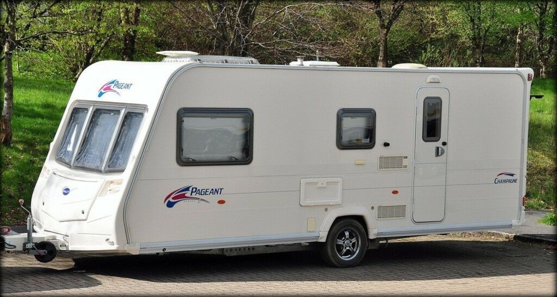 BAILEY PAGEANT CHAMPAGNE SERIES 6 MODEL**2007**4 BERTH**TOURING CARAVAN***