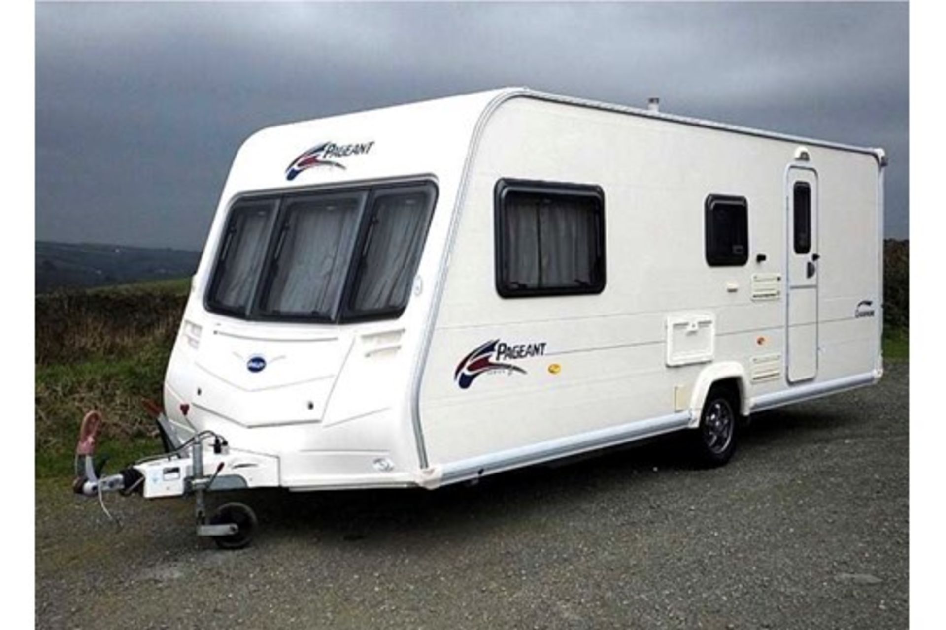 ***RESERVE MET*** BAILEY PAGEANT CHAMPAGNE SERIES 6 MODEL**2007**4 BERTH**TOURING CARAVAN*** - Image 2 of 20