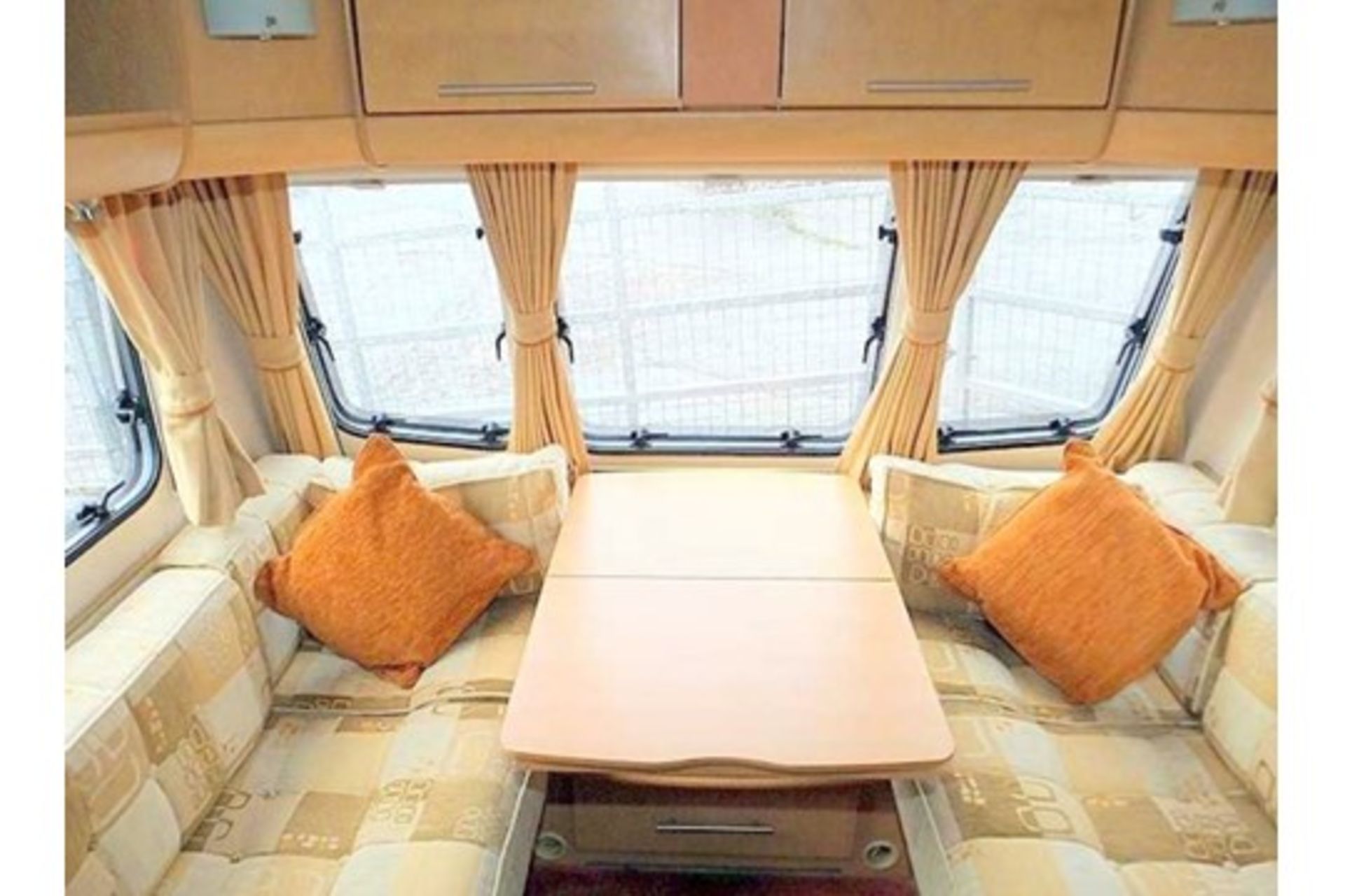 ***RESERVE MET*** BAILEY PAGEANT CHAMPAGNE SERIES 6 MODEL**2007**4 BERTH**TOURING CARAVAN*** - Image 16 of 20