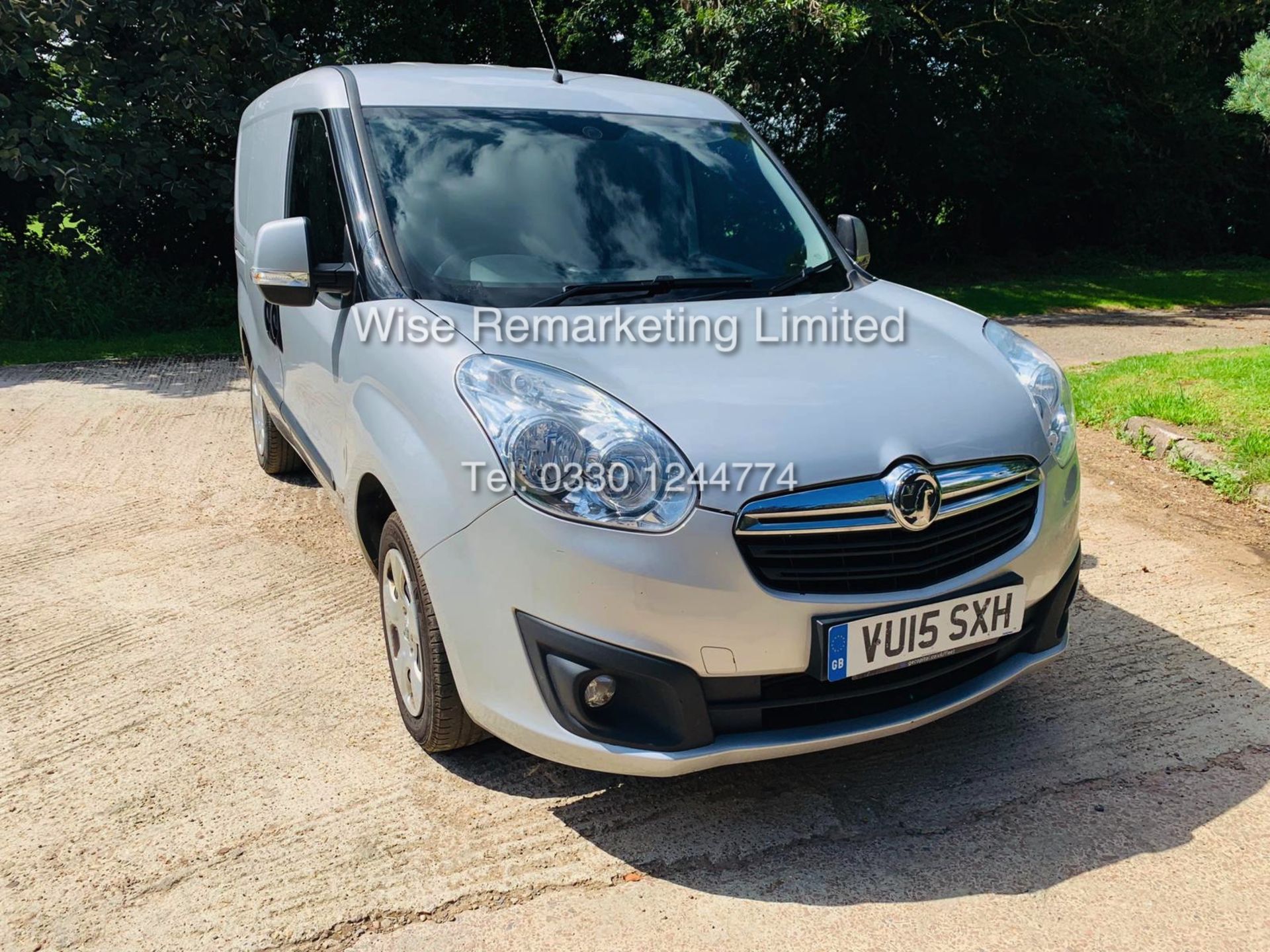 ***RESERVE MET*** VAUXHALL COMBO 2000 (2015) 1.3 CDTI EFLEX SPORTIVE ** AIR CON** - Image 3 of 19