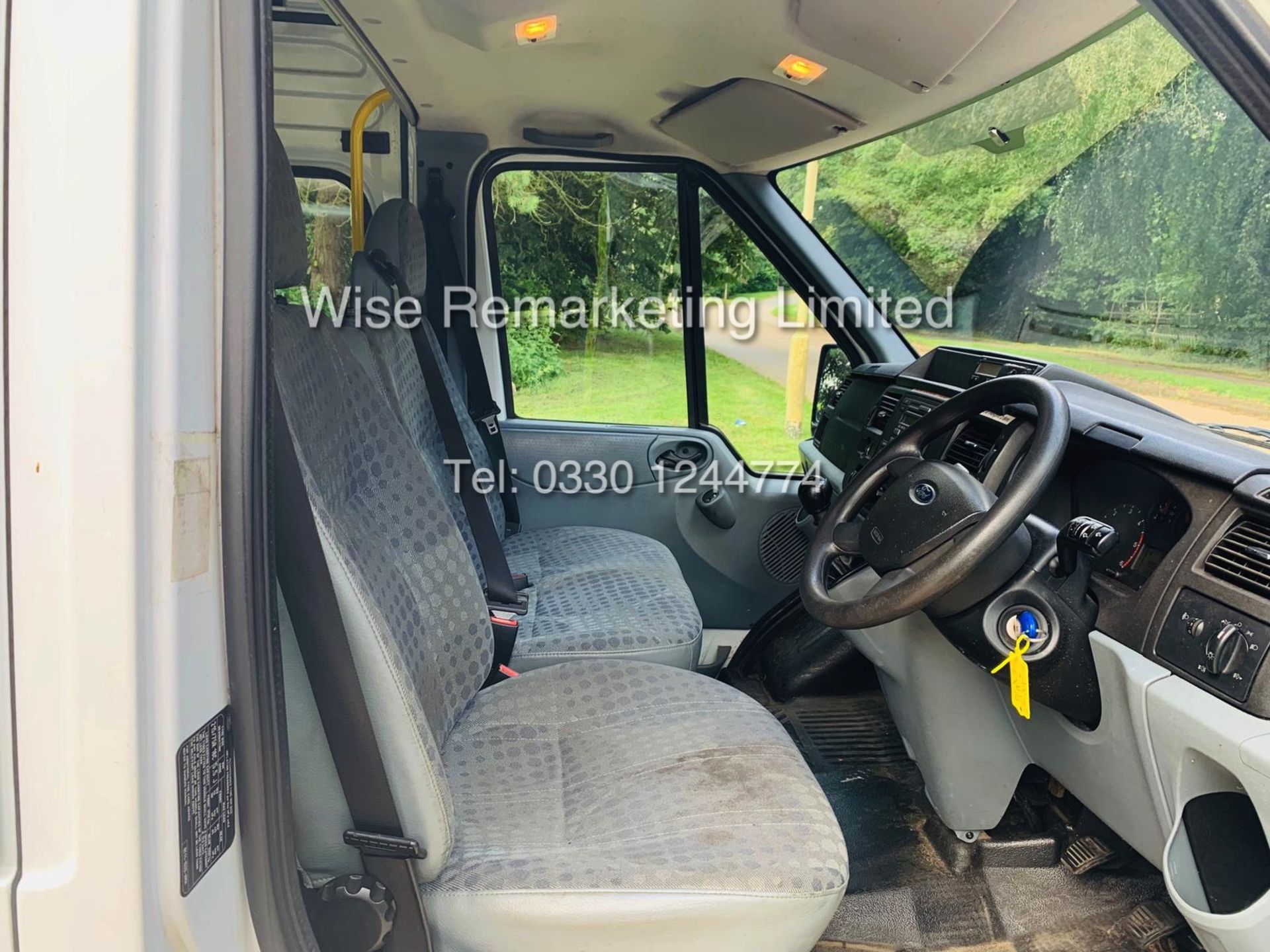 FORD TRANSIT (2012) 2.2 TDCI 350 LWB MESSING/WELFARE VAN **1 OWNER** FULL HISTORY **5 SEATS** - Image 10 of 18