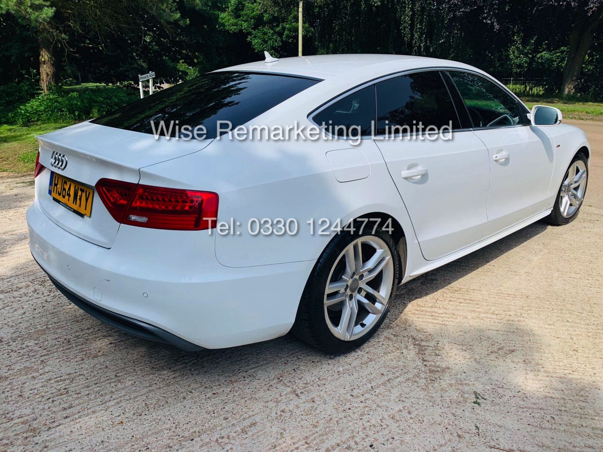 ***RESERVE MET** AUDI A5 2.0 TDI ULTRA S LINE 5DR 2015 MODEL **WHITE** FULL HISTORY- 1 OWNER - Image 6 of 29