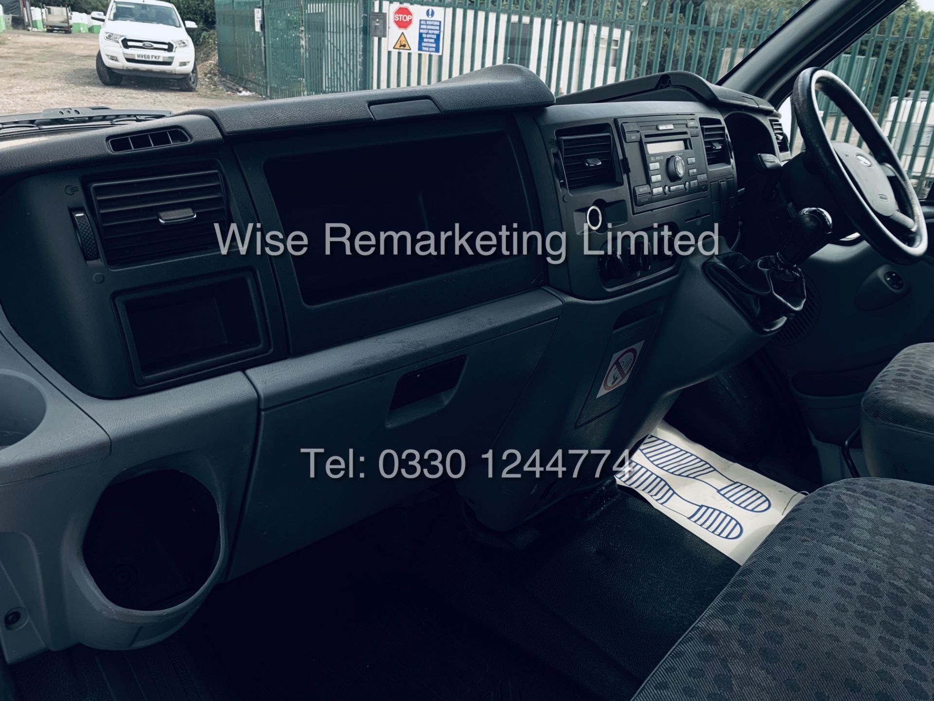 FORD TRANSIT 280 2.2 TDCi (2012 MODEL) 280 SWB *6 SEAT CREW VAN* **LOW MILES** FULL HISTORY - Image 12 of 17