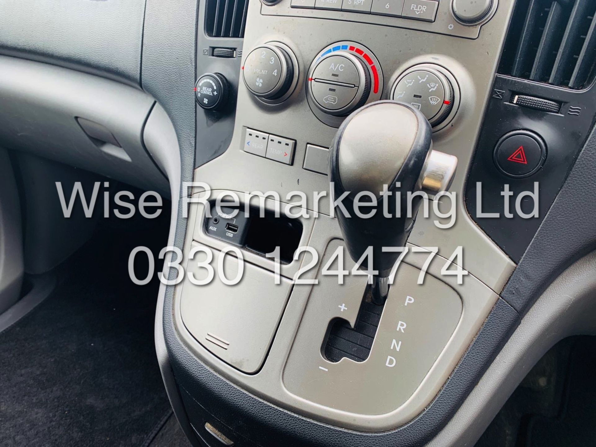 Hyundai i800 2.5CRDi ( 170ps ) AUTO Style 2012(12)REG**MINI-BUS**9 SEATS**RARE**NO VAT SAVE 20% - Image 29 of 31