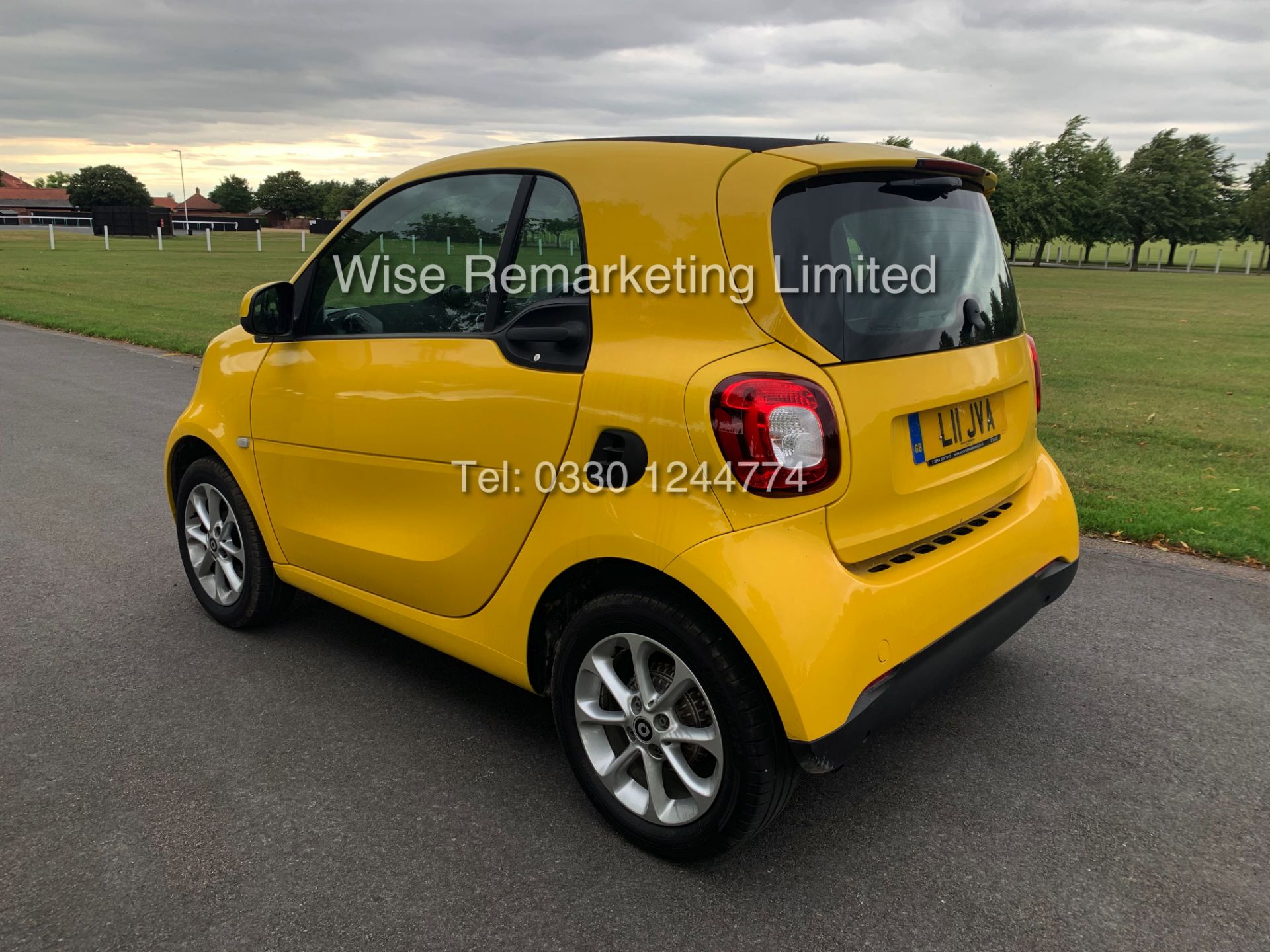 ***RESERVE MET*** SMART FORTWO COUPE 1.0 PASSION **2018 MODEL** 12K MILES** - Image 2 of 17