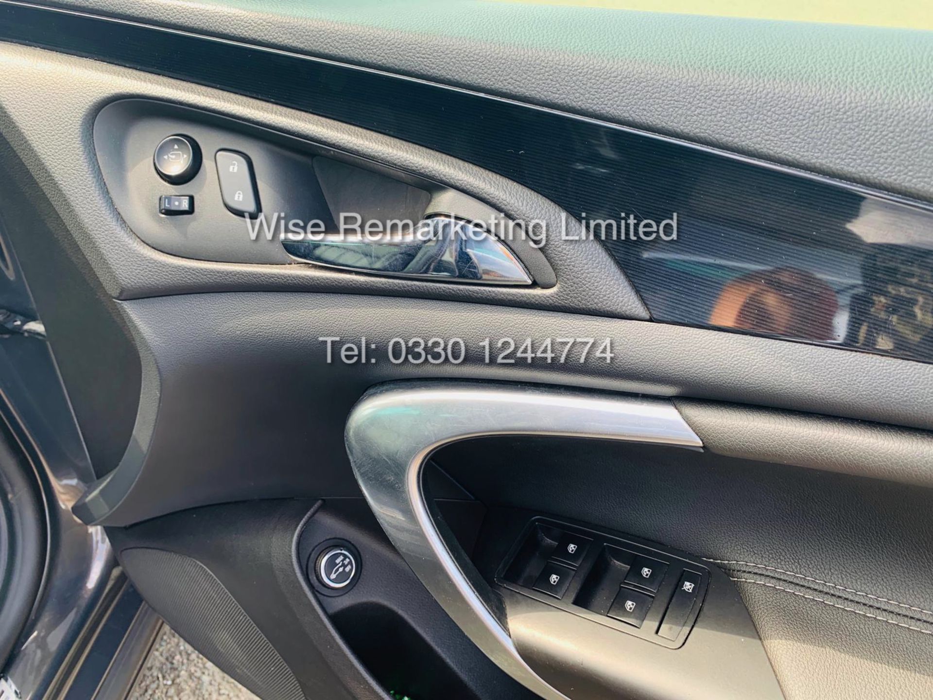 (Reserve Met) VAUXHALL INSIGNIA ESTATE ELITE NAV 2.0 CDTI (2015 MODEL) 1 OWNER WITH FULL HISTORY - Image 27 of 30