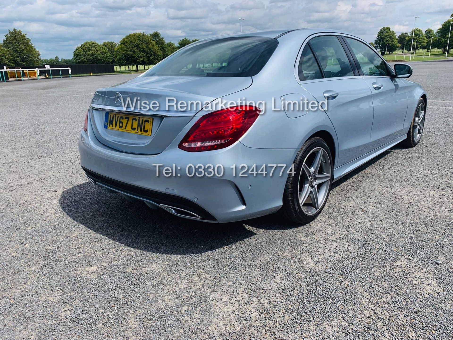 MERCEDES C CLASS C220D AMG LINE 9G - TRONIC - 1 OWNER - 2018 MODEL - Image 7 of 37