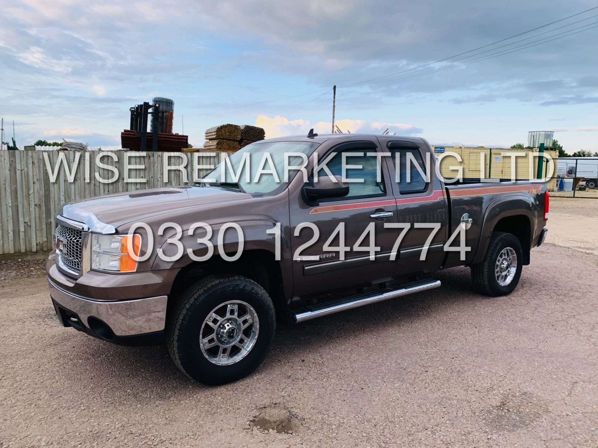 GMC SIERRA 5.3L V8 SLT KING-CAB-5 SEATS**4X4**FRESH IMPORT**METALLIC BROWN**2007 YEAR** - Image 16 of 44