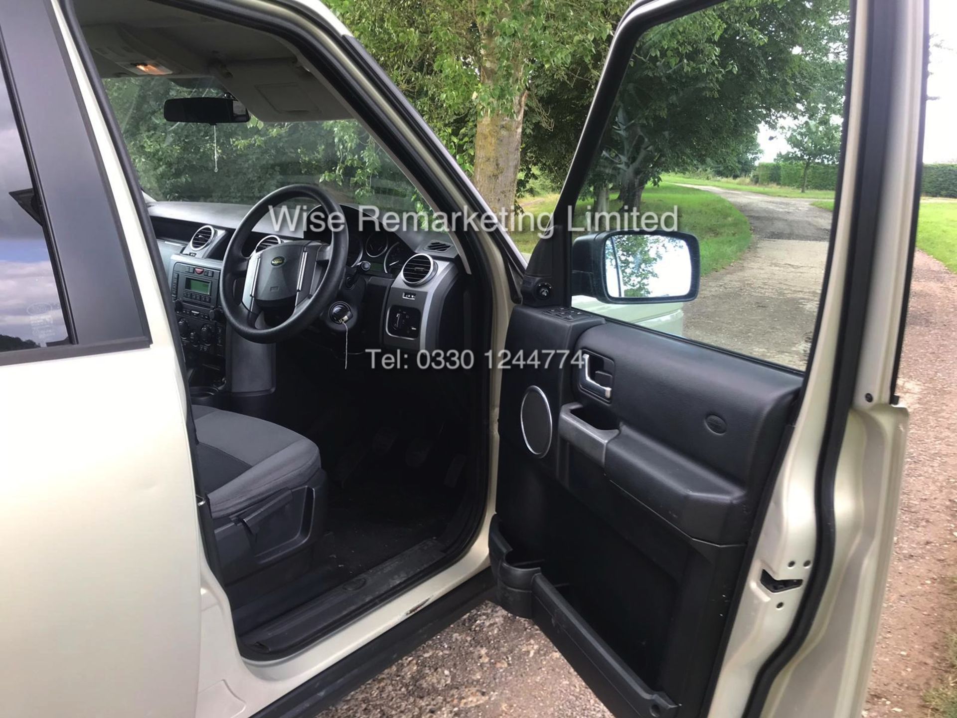 LAND ROVER DISCOVERY TDV6 GS (2008 MODEL) *7 SEATER* - Image 10 of 17