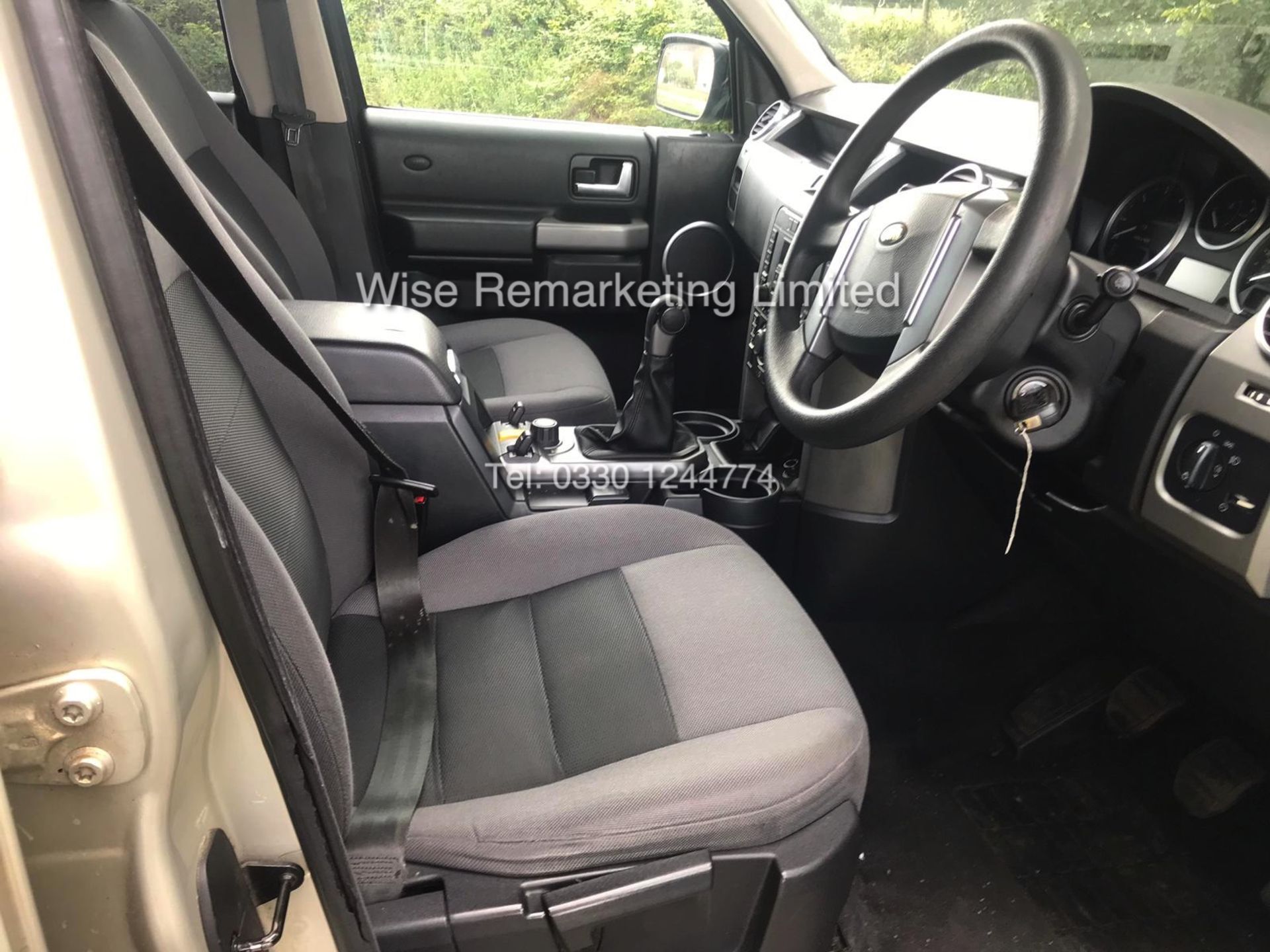 LAND ROVER DISCOVERY TDV6 GS (2008 MODEL) *7 SEATER* - Image 9 of 17