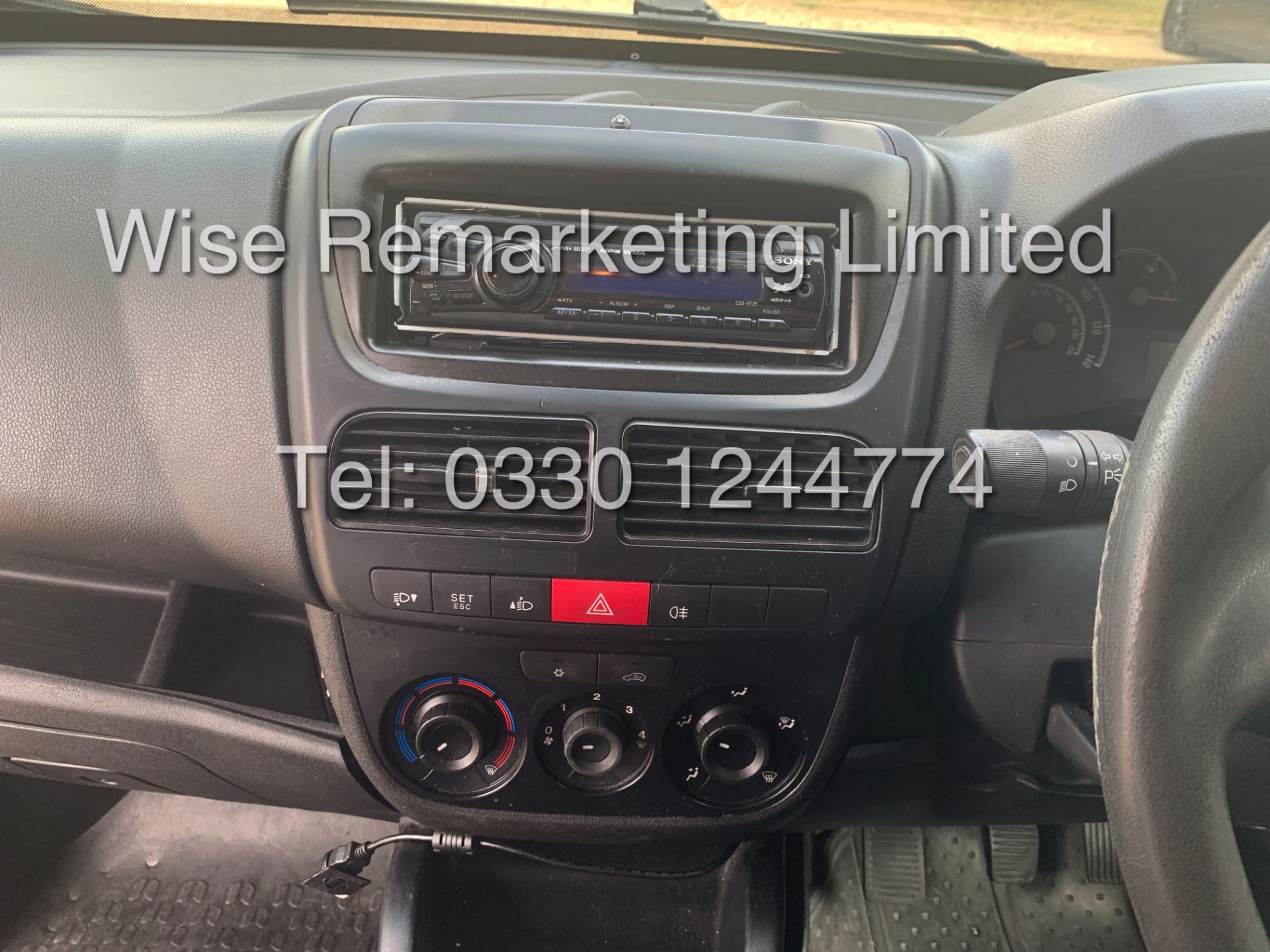 VAUXHALL COMBO 2000 1.3 CDTI SPORTIVE (2014) *LOW MILES* 1 OWNER WITH FULL HISTORY *AIR CON* - Image 10 of 19