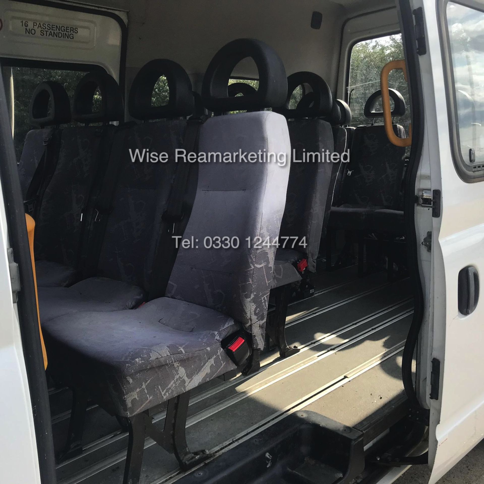 LDV MAXUS 3.9T **14 SEATER** 105 MINI BUS 2.5L (2007) **LOW MILES** SAVE 20% NO VAT - Image 6 of 14