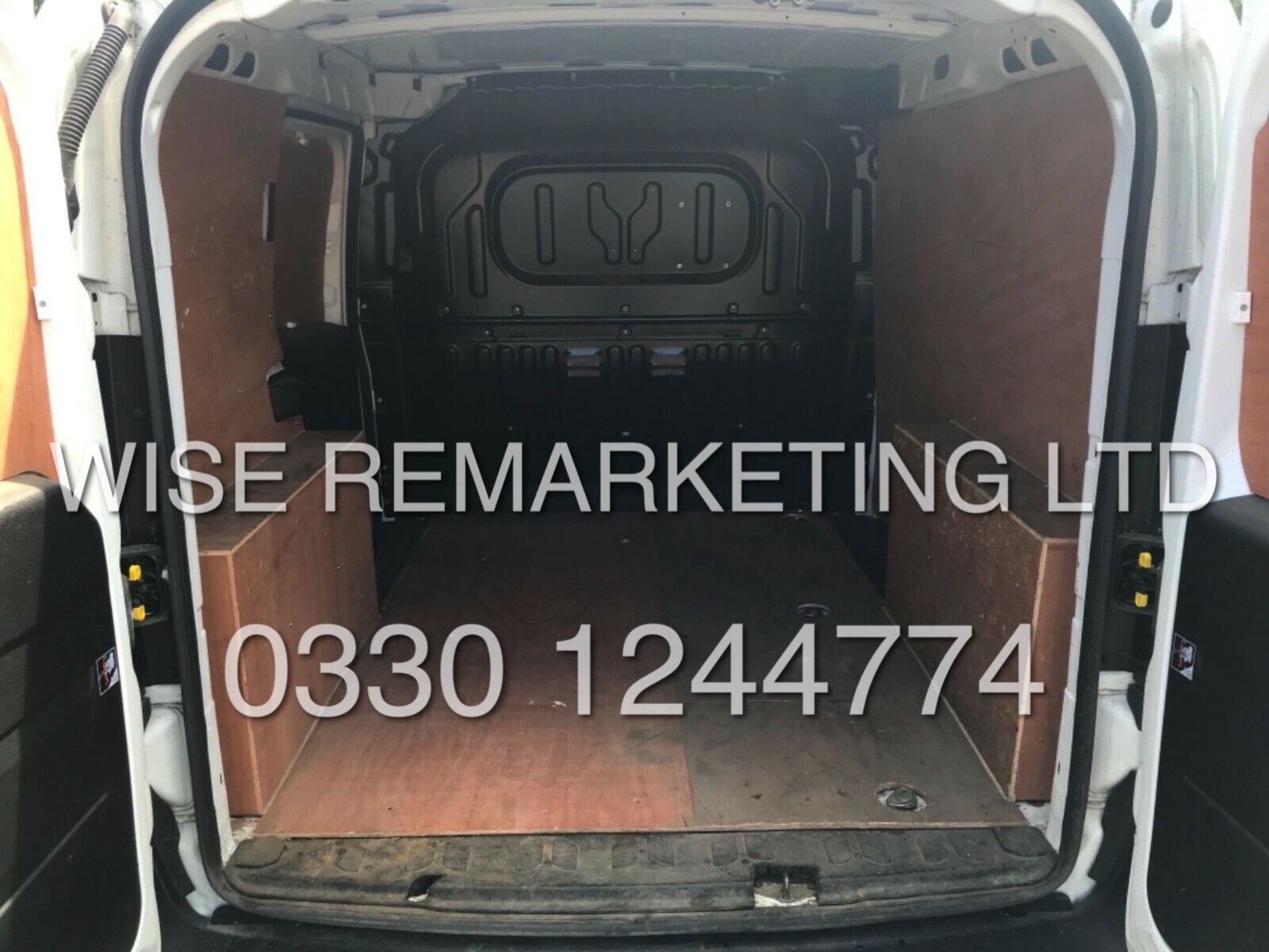 ** RESERVE MET** VAUXHALL COMBO *SWB - PANEL VAN* (2017 MODEL) '1.3 CDTI - 5 SPEED' - Image 10 of 12