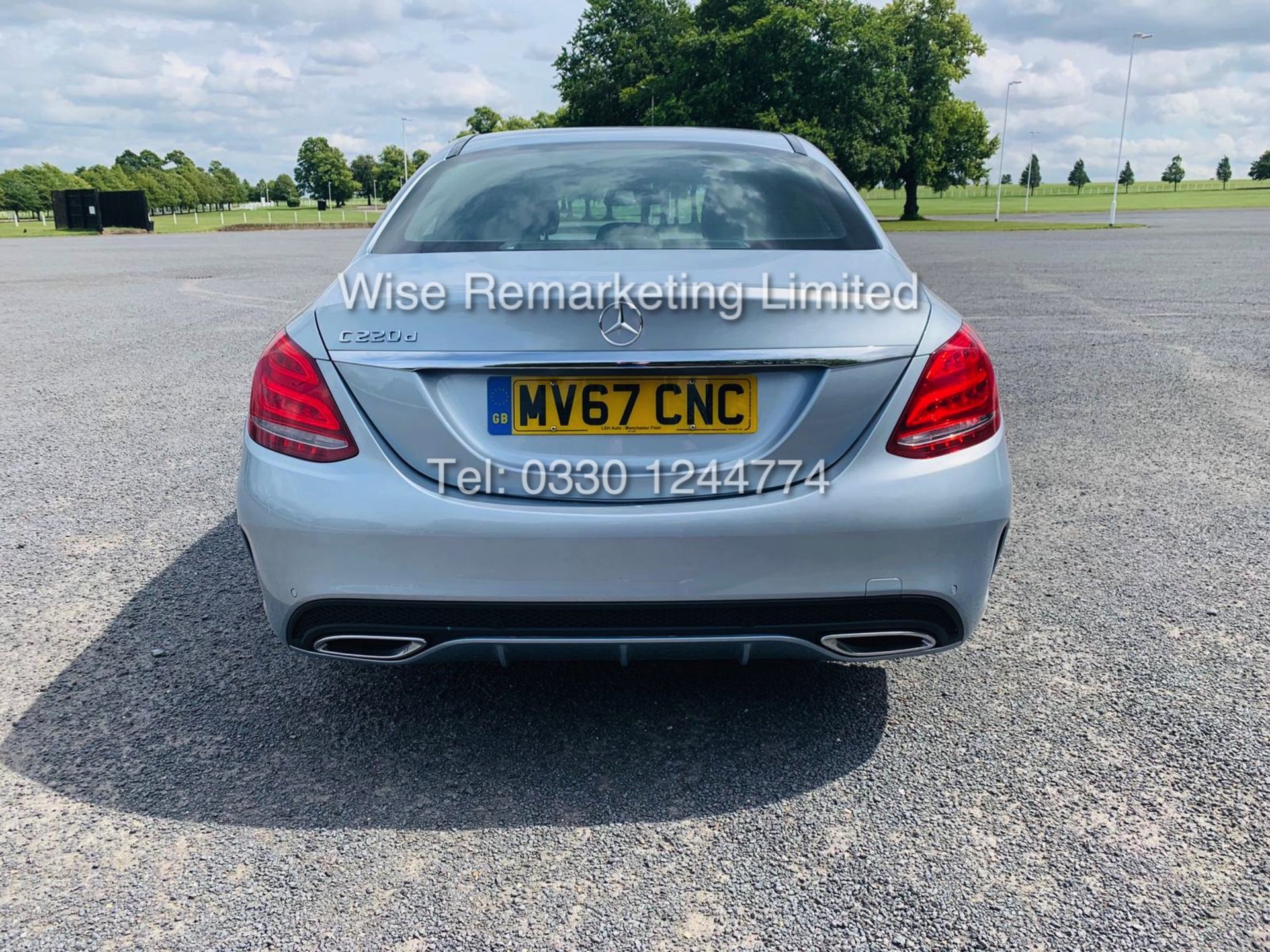 MERCEDES C220d AMG LINE SPORT AUTO 9G (2018 MODEL) ** LOW MILES** 1 KEEPER - HUGE SPEC - Image 4 of 37