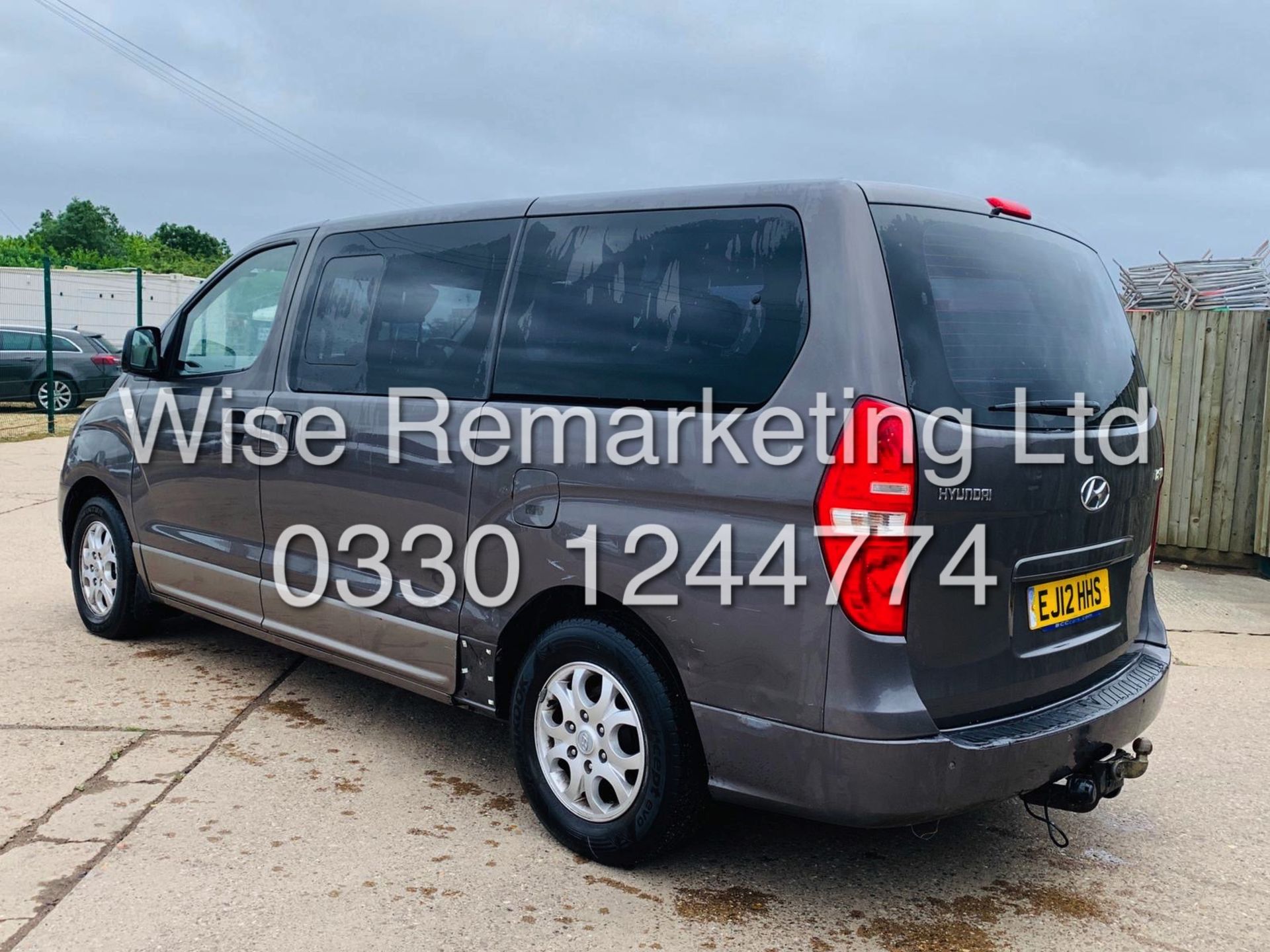 HYUNDAI i800 *STYLE EDITION* 9 SEATER BUS / MPV (2012) '2.5 CRDI - 170 PS - AUTO' *AIR CON* (NO VAT) - Image 6 of 31