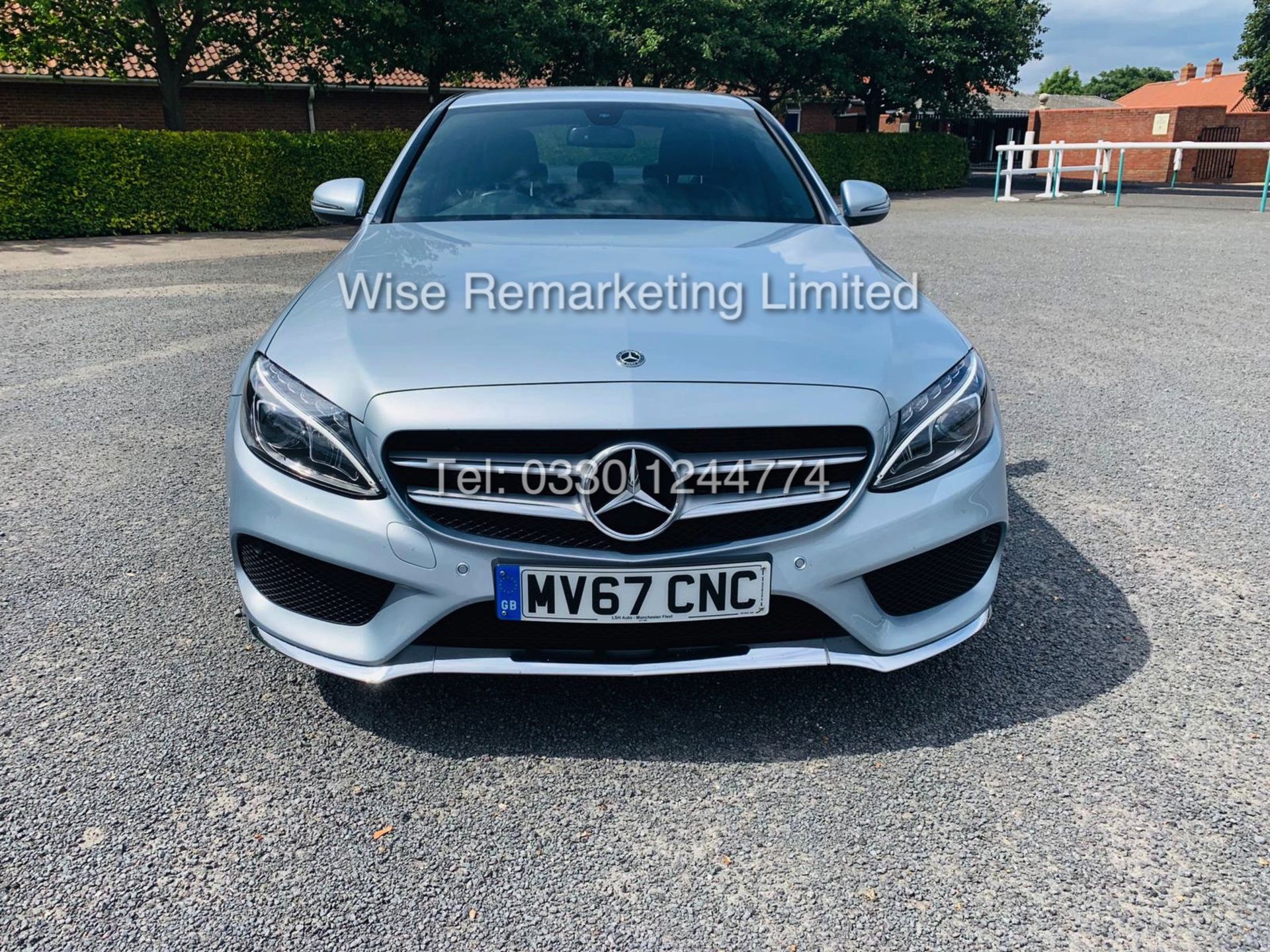 MERCEDES C220d AMG LINE SPORT AUTO 9G (2018 MODEL) ** LOW MILES** 1 KEEPER - HUGE SPEC - Image 13 of 37