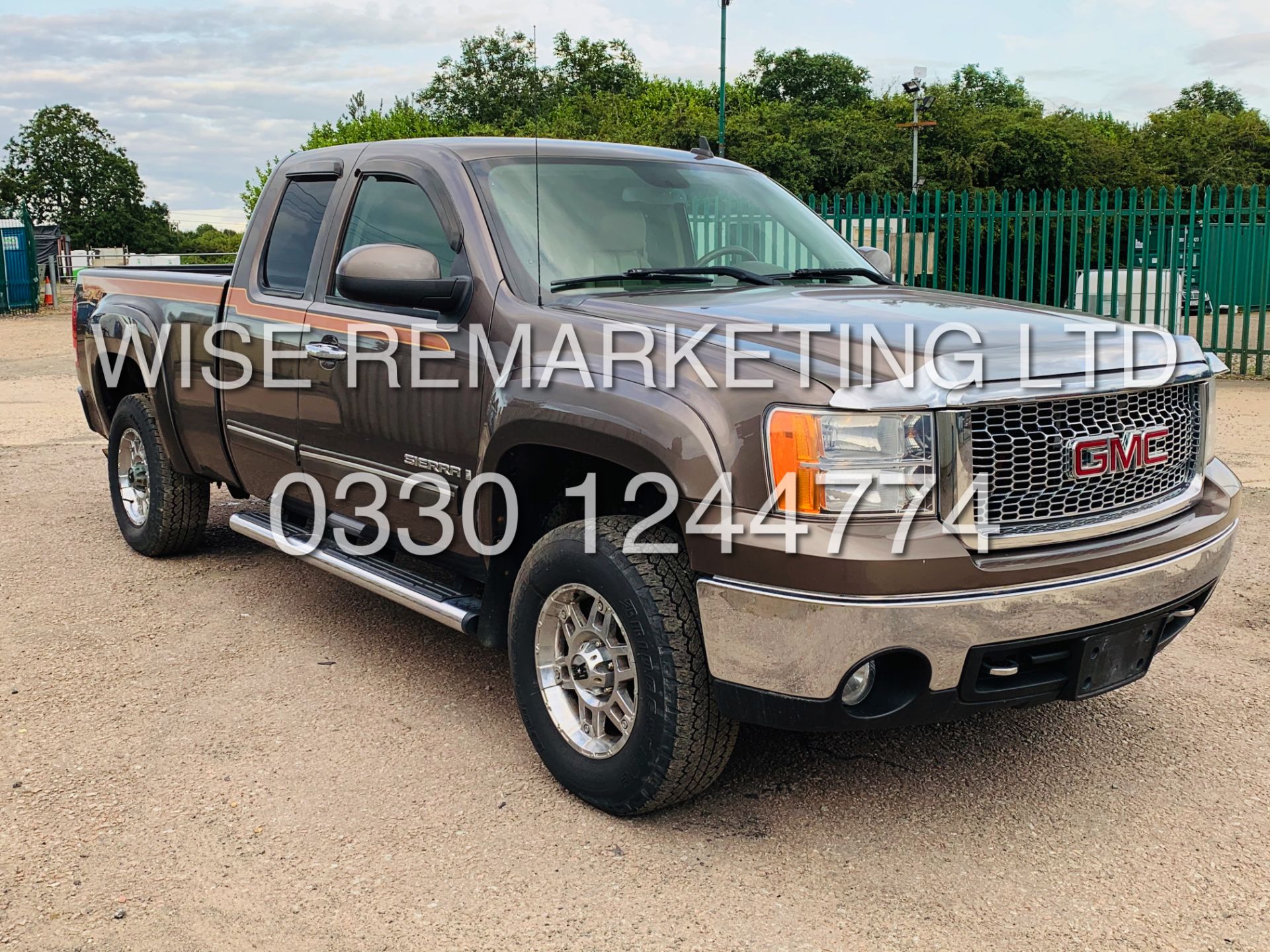 ***RESERVE MET*** GMC SIERRA 5.3L V8 SLT KING-CAB-5 SEATS**4X4** METALLIC BROWN**2007 YEAR**