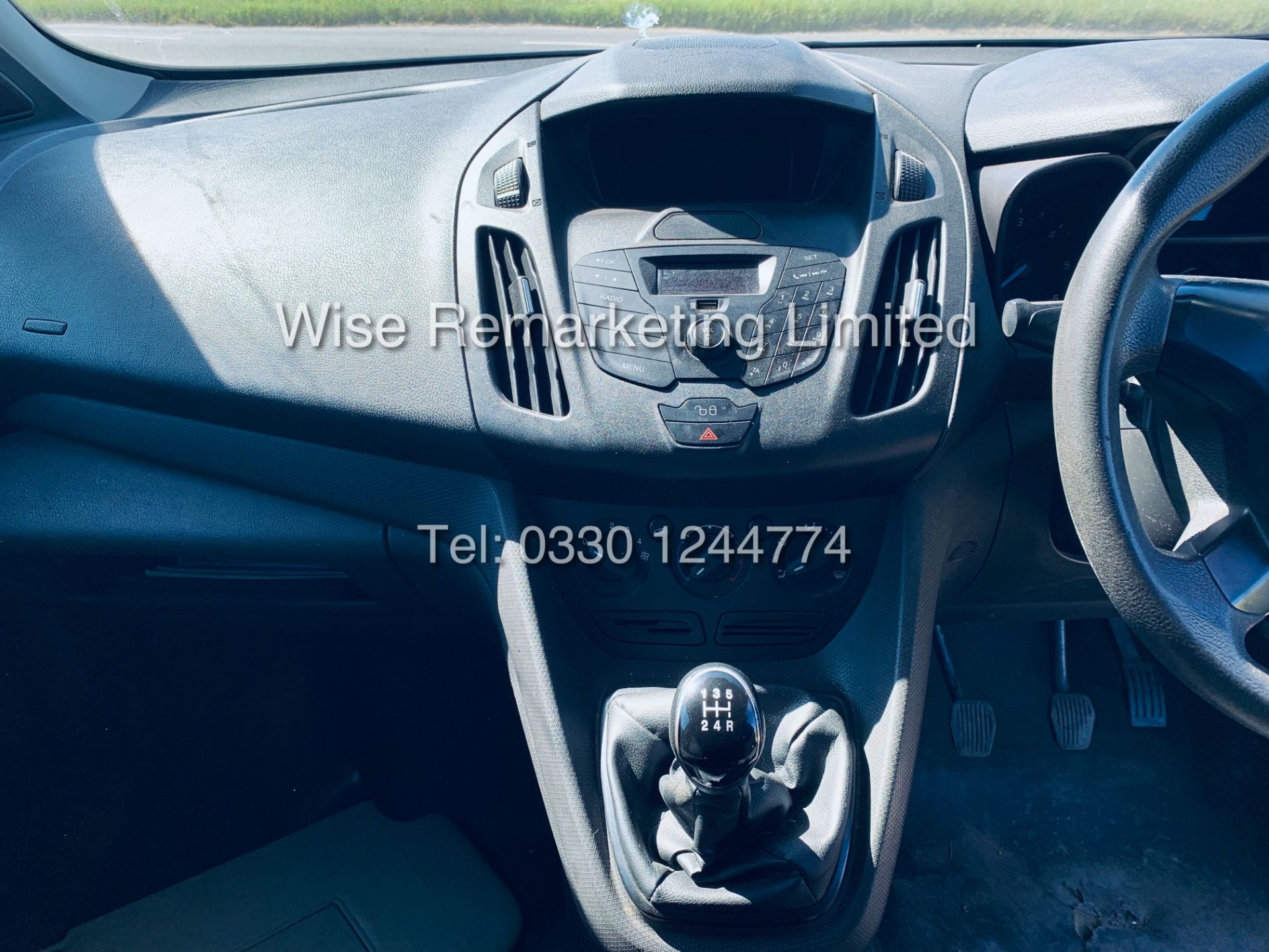 FORD TRANSIT CONNECT 210 1.6 ECO-TECH LONG (2015 MODEL) - Image 14 of 17