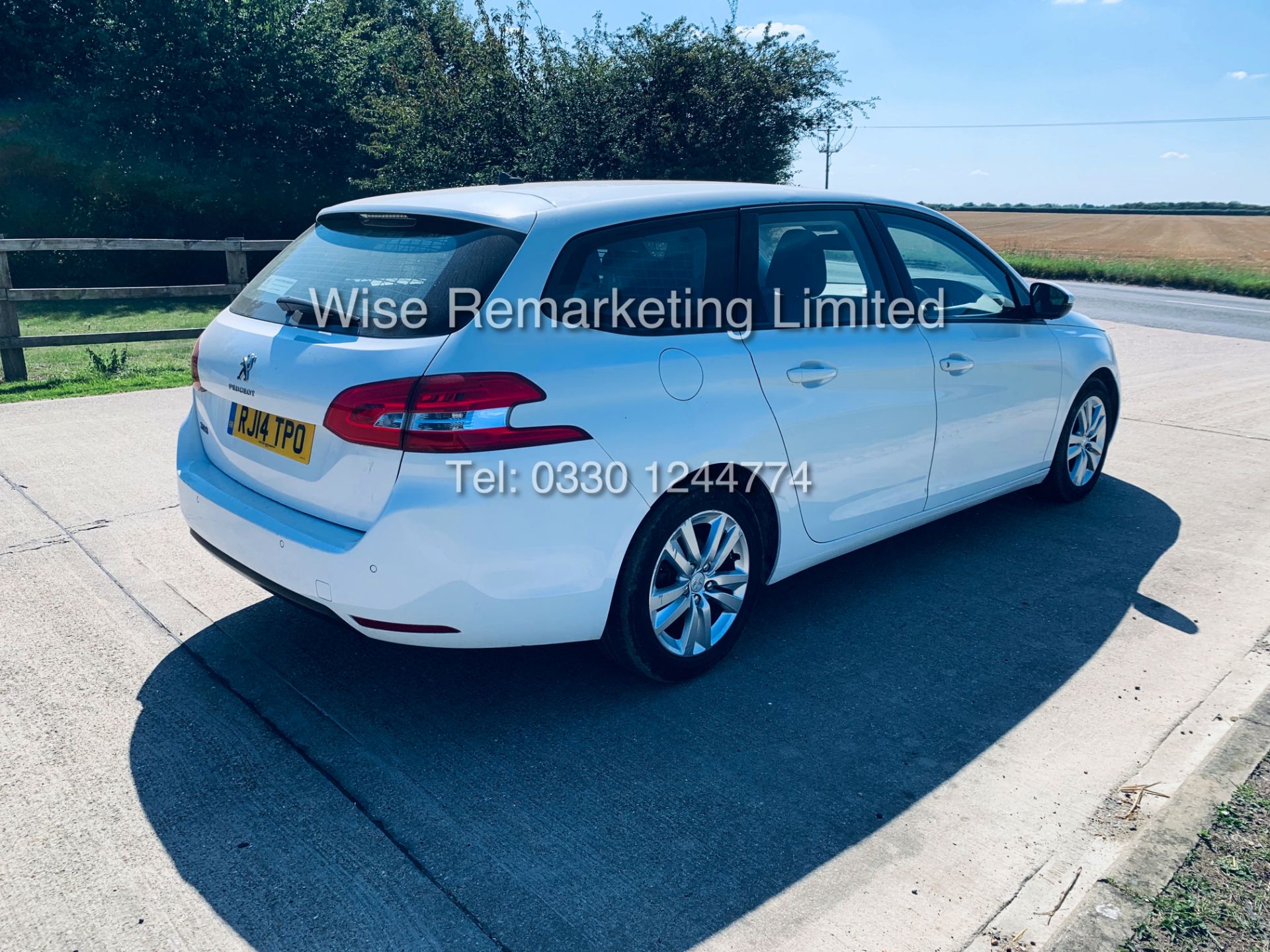 ***RESERVE MET*** PEUGEOT 308 ESTATE 1.6 HDi ACTIVE (2014) - 1 KEEPER FROM NEW - *SAT NAV* BIG SPEC - Image 2 of 18