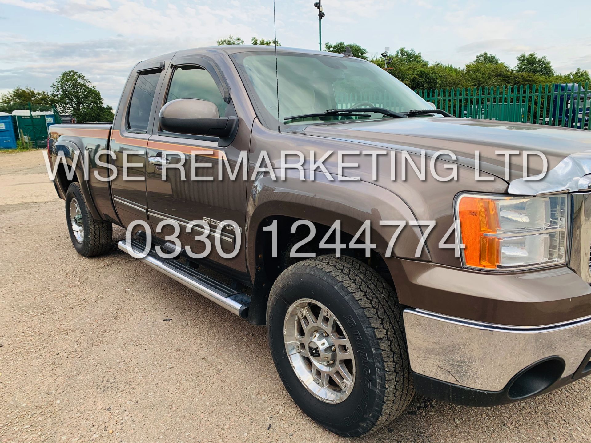 ***RESERVE MET*** GMC SIERRA 5.3L V8 SLT KING-CAB-5 SEATS**4X4** METALLIC BROWN**2007 YEAR** - Image 20 of 44