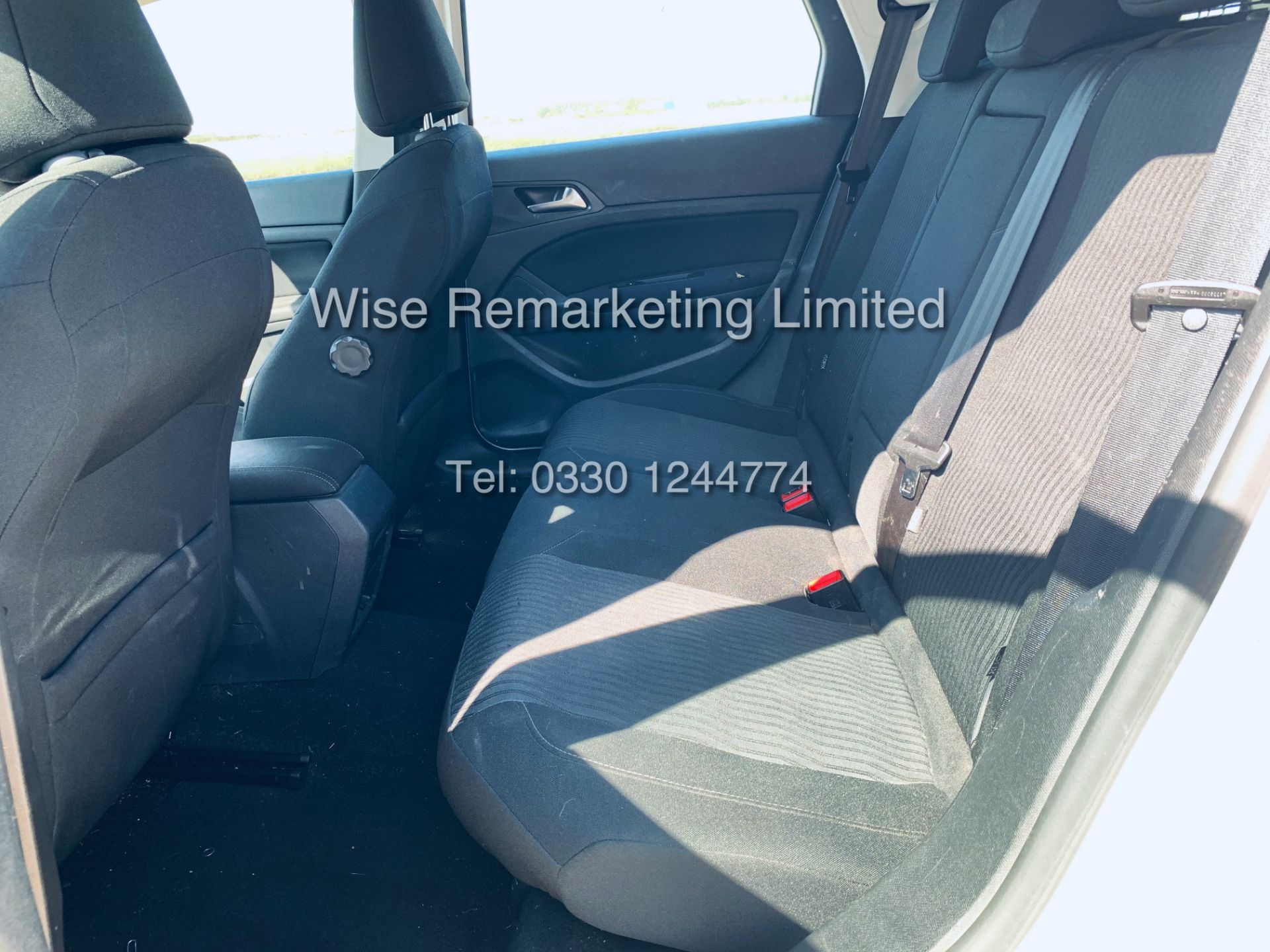 ***RESERVE MET*** PEUGEOT 308 ESTATE 1.6 HDi ACTIVE (2014) - 1 KEEPER FROM NEW - *SAT NAV* BIG SPEC - Image 13 of 18