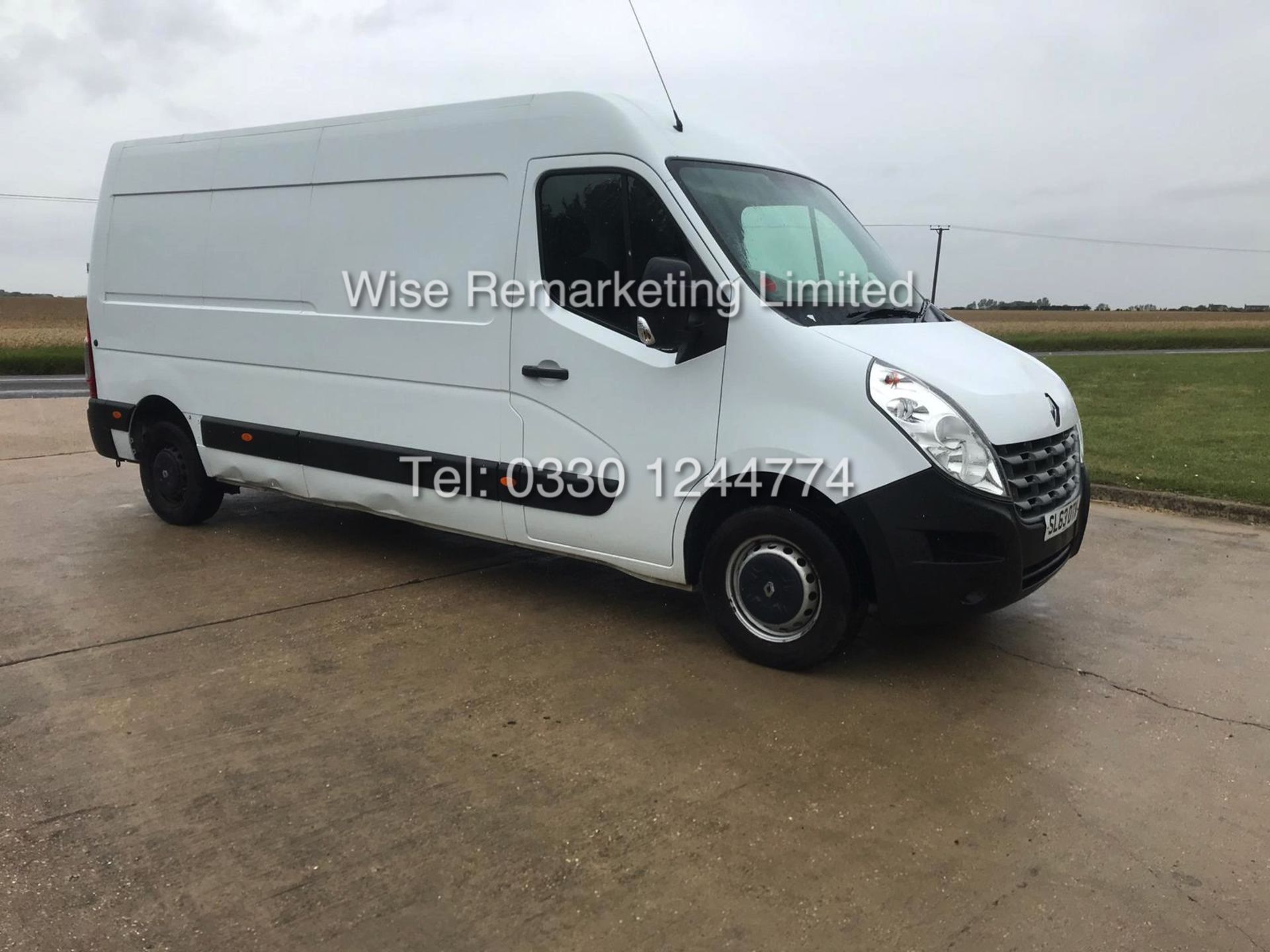 **RESERVE MET** RENAULT MASTER LM35 2.3 DCI 125 (2014) LWB 3500KG - 1 OWNER FROM NEW - AIR CON
