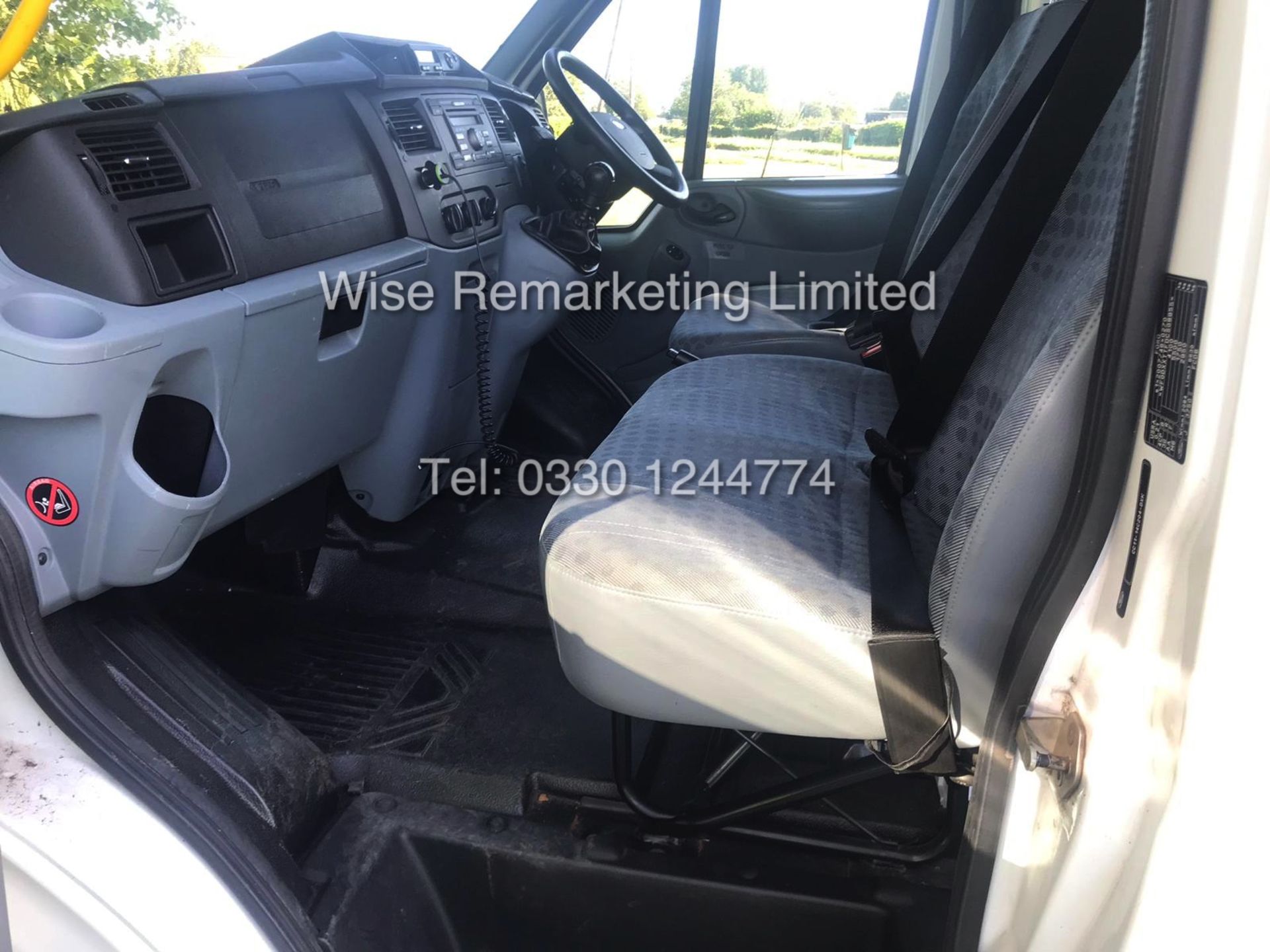 FORD TRANSIT 135 T430 RWD TWIN WHEEL MINI BUS **17 SEATER** - Image 20 of 24