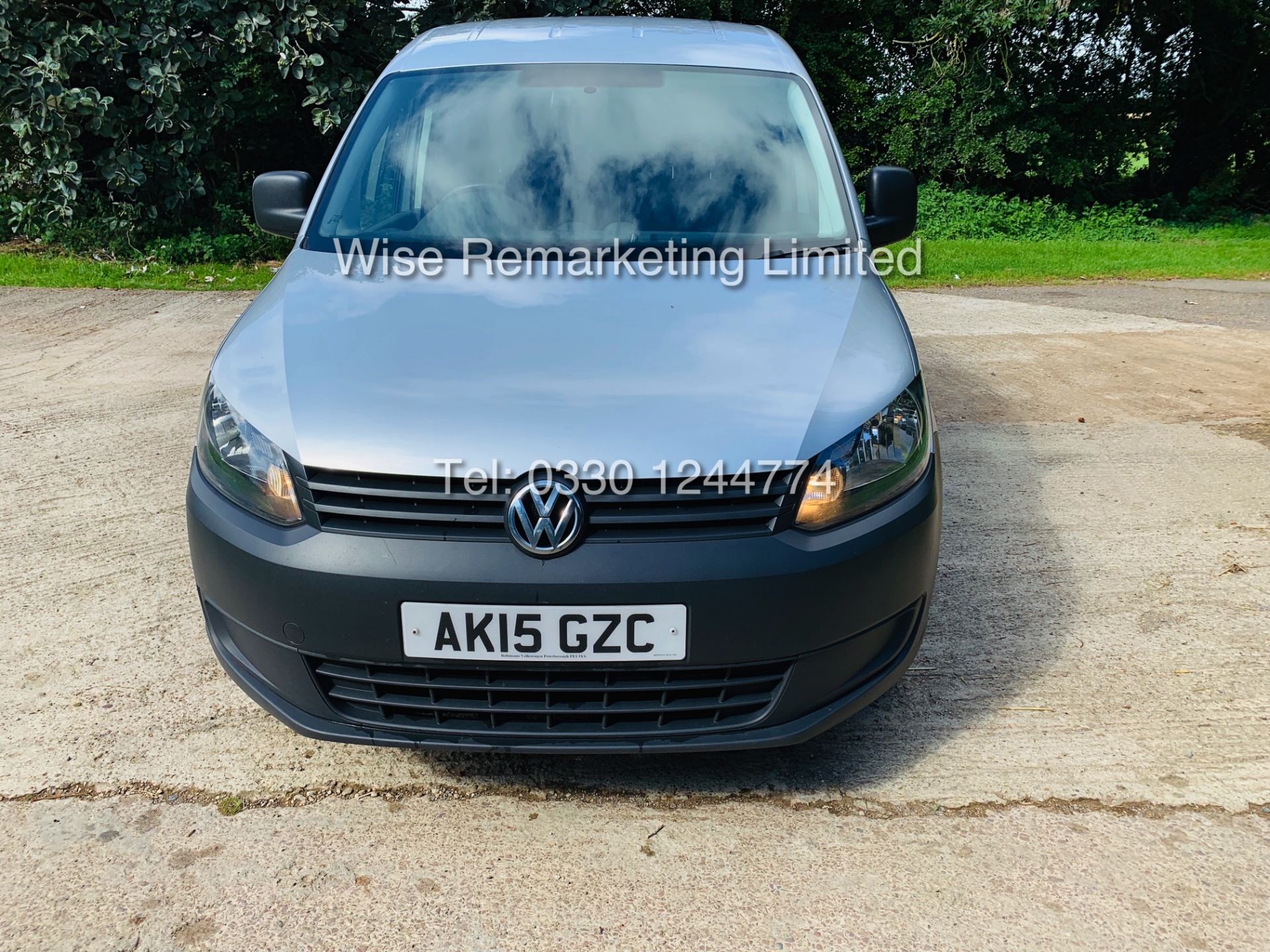 VOLKSWAGEN CADDY C20 1.6 TDI STARTLINE VAN (2015 15 REG) **AIR CON** - Image 3 of 11