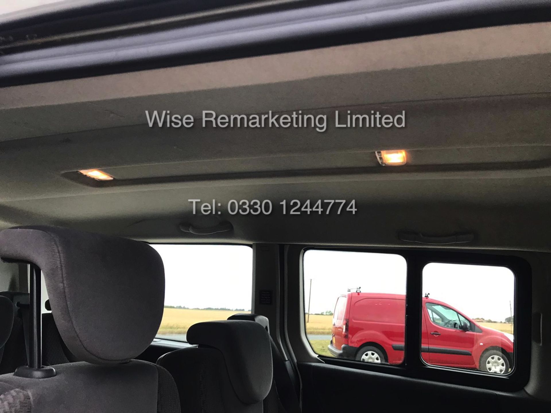 PEUGEOT EUROBUS S *MPV 8 SEATER* 2.0l (2013 - 13 REG) **AIR CON** - 1 OWNER FROM NEW - Image 17 of 19