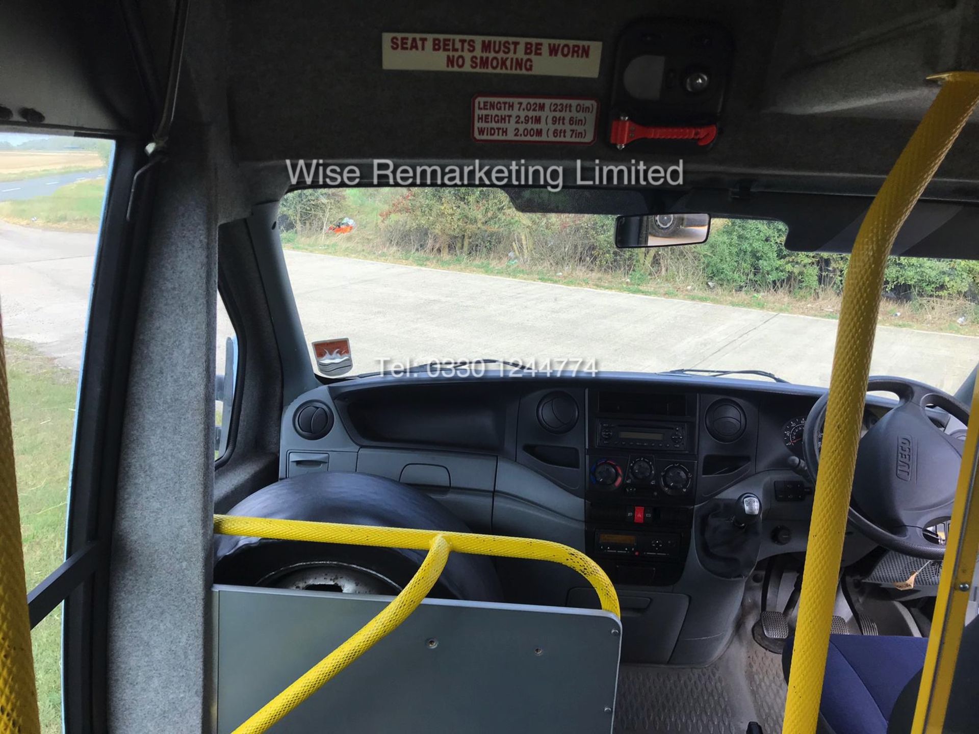 IVECO DAILY 50C15 3.0l 14 SEATER MINI BUS - 2006 56 REG - WHEEL CHAIR ACCESS - Image 11 of 14