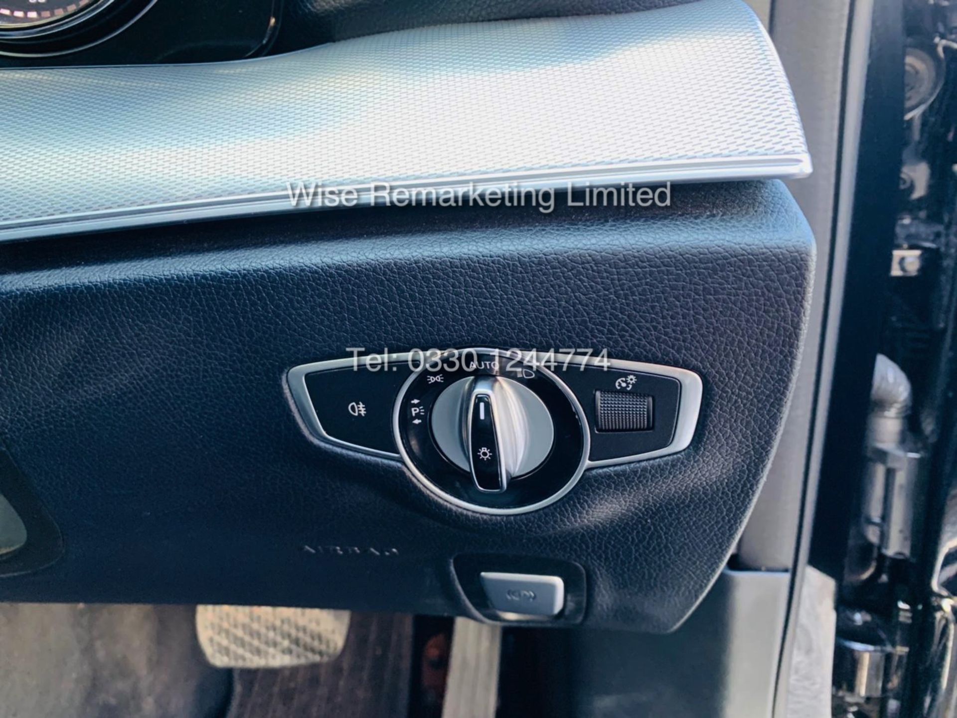 **RESERVE MET** MERCEDES E200d SPECIAL EQUIPMENT AUTO 9G-TRONIC (2018 MODEL) - 1 KEEPER FROM NEW - Image 22 of 30