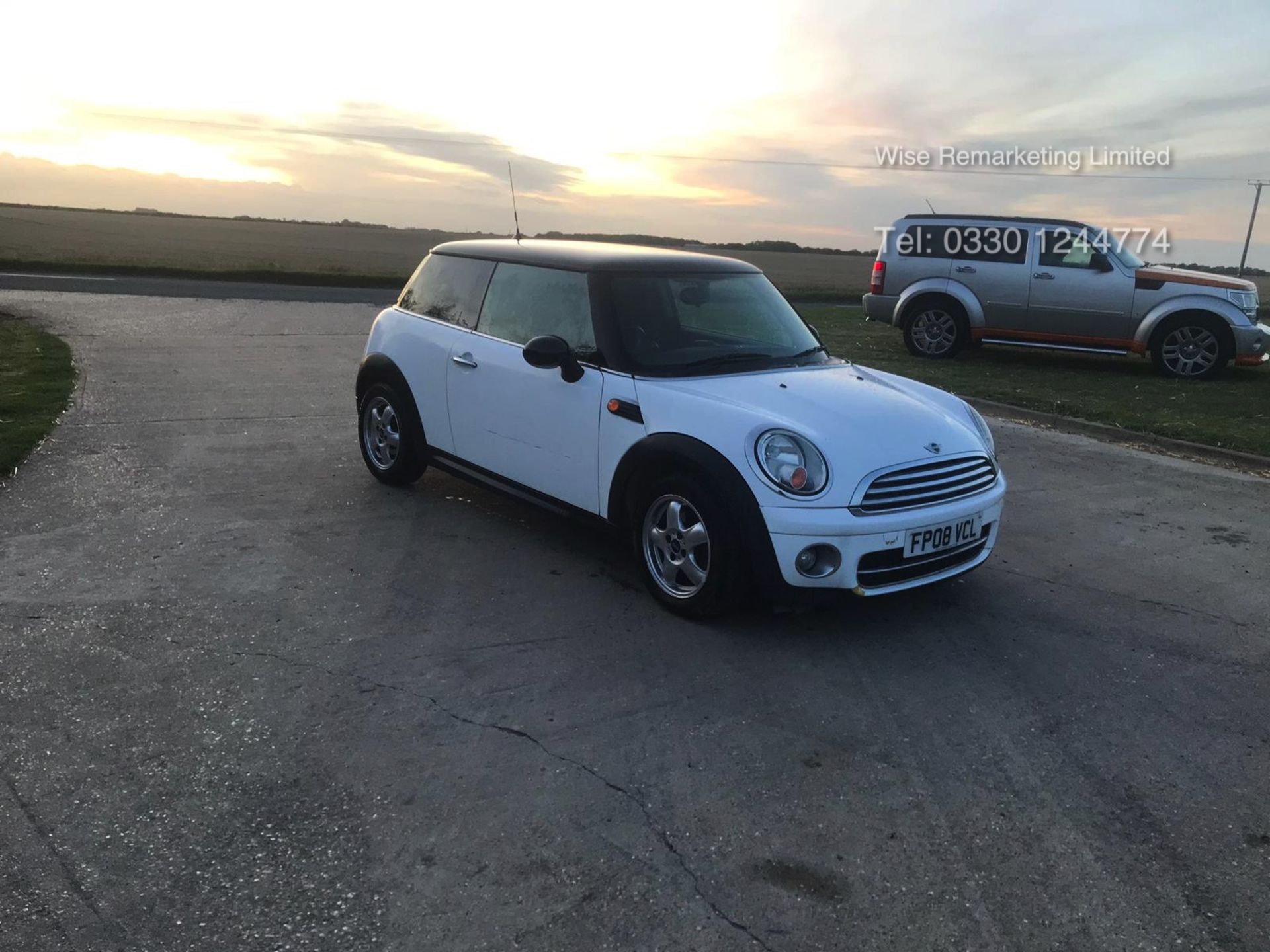 Mini Cooper Hatchback 1.6 D 3 Door - 2008 - 08 Reg - Service History - White - Image 5 of 12