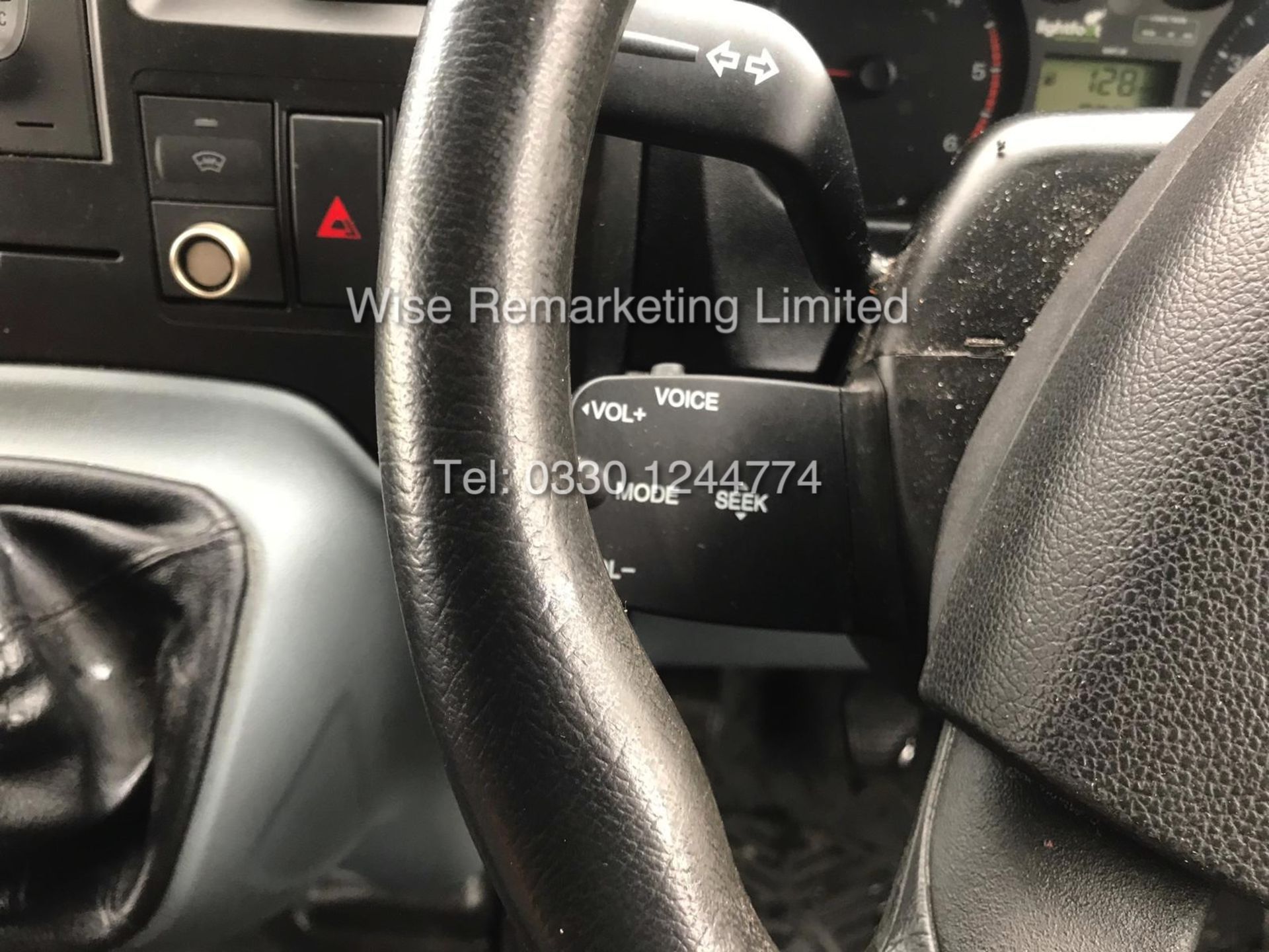 FORD TRANSIT 125 T350 RWD FRIDGE VAN - 20c (2014) - 1 KEEPER FROM NEW **SAT NAV** - Image 10 of 14