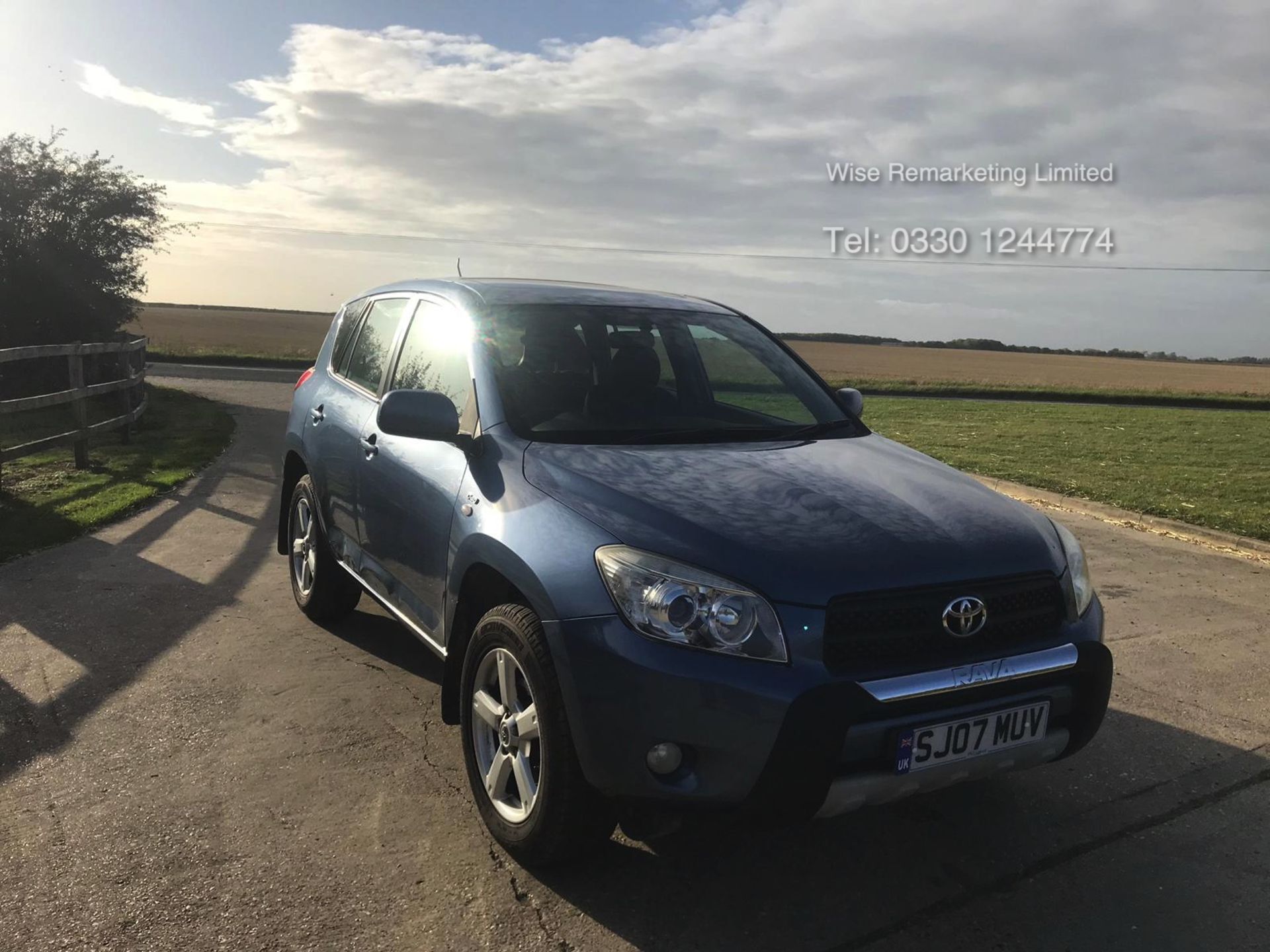 **RESERVE MET** Toyota Rav 4 2.2 D-4D XT4 - 2007 07 Reg - Service History - 4x4 - Image 2 of 19