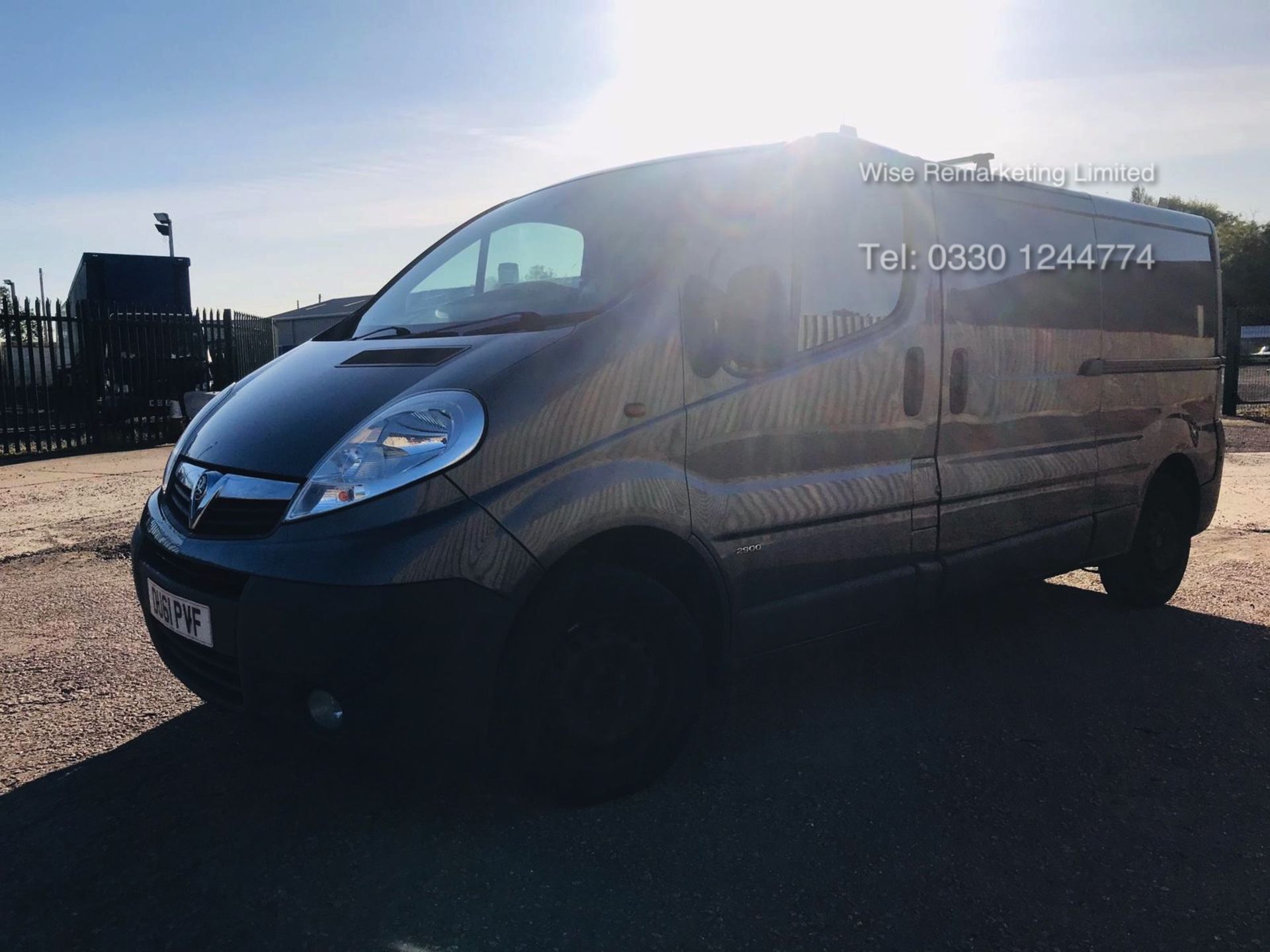 Vauxhall Vivaro 2900 2.0l Cdti LWB - 2012 Model - 6 Speed - Metallic Grey - Image 4 of 12