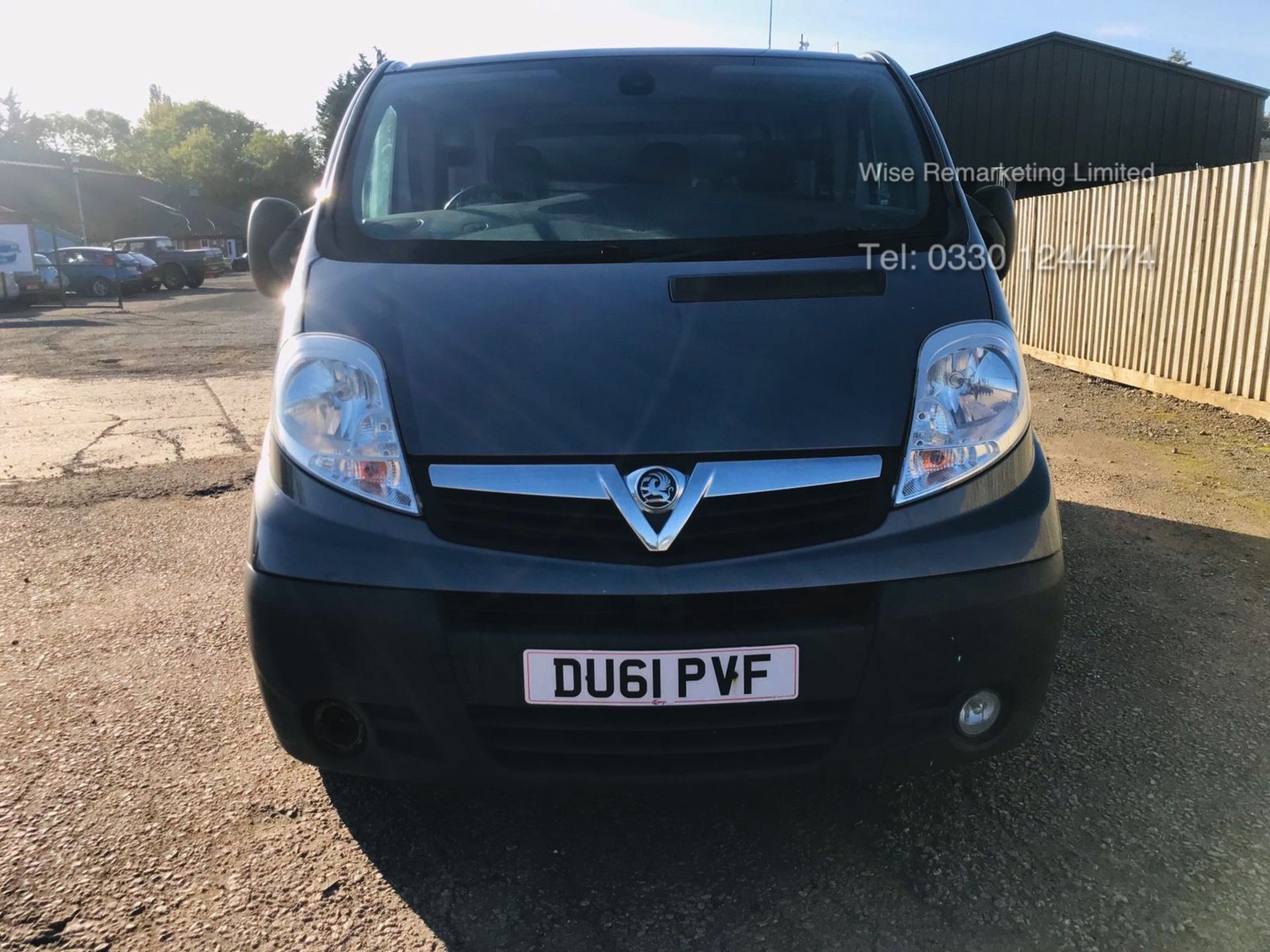 Vauxhall Vivaro 2900 2.0l Cdti LWB - 2012 Model - 6 Speed - Metallic Grey - Image 5 of 12