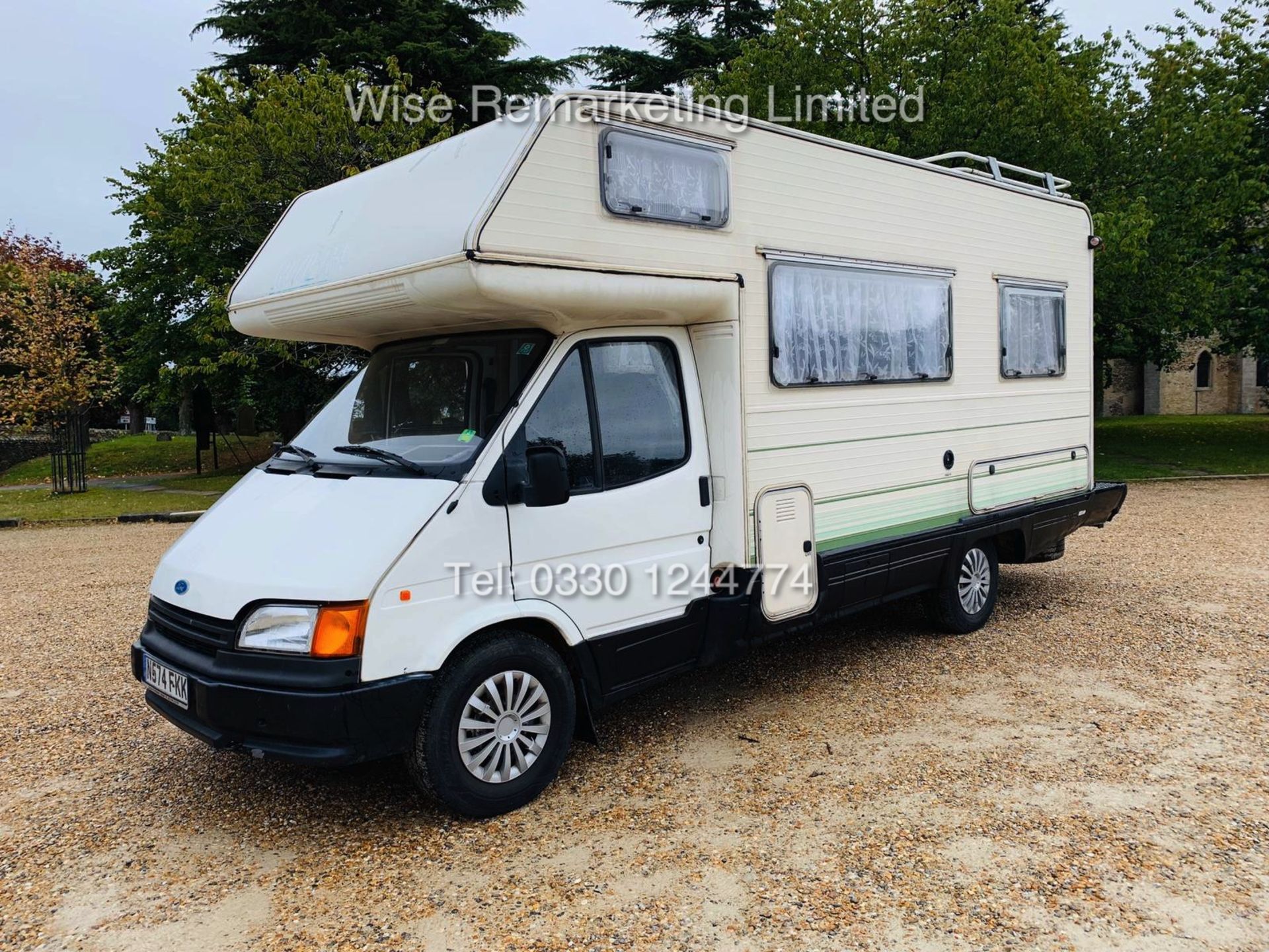 FORD TRANSIT RIVIERA 4/5 BERTH LUXURY MOTORHOME/CAMPER (1996) **LEFT HAND DRIVE** STUNNING ITEM - Image 9 of 35