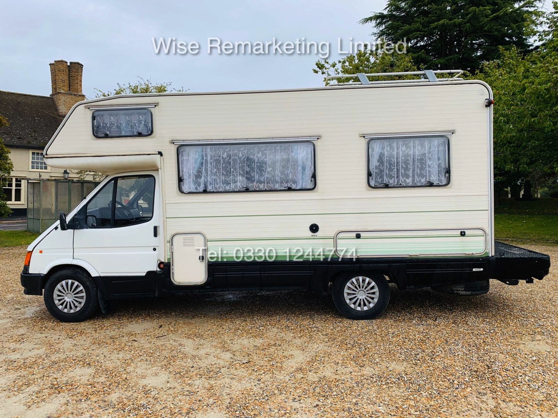 FORD TRANSIT RIVIERA 4/5 BERTH LUXURY MOTORHOME/CAMPER (1996) **LEFT HAND DRIVE** STUNNING ITEM - Image 7 of 35