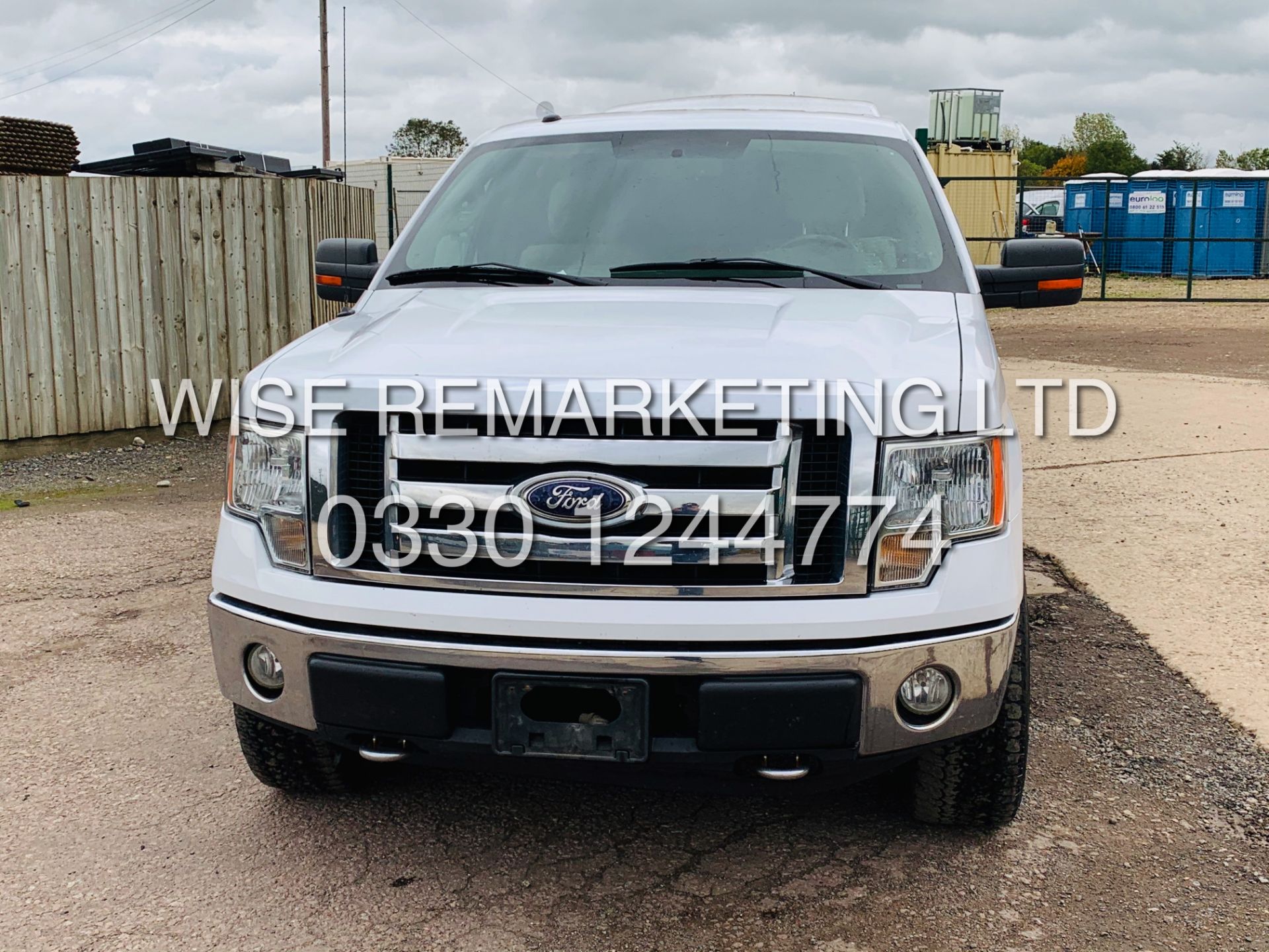 FORD F-150 5.4L V8 XLT**2009**DOUBLE-CAB**FRESH IMPORT**RARE**4X4**IN WHITE**COLOUR CODED PACKAGE** - Image 4 of 47