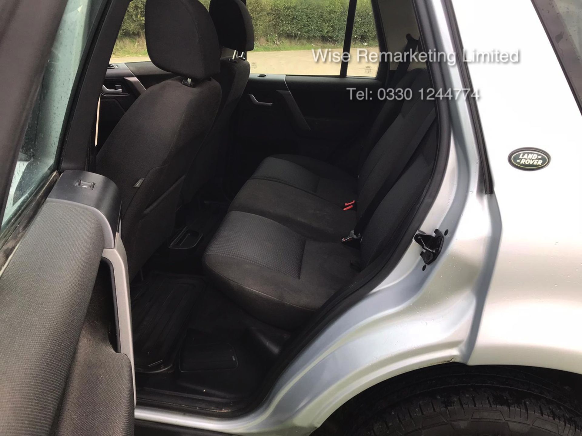 Land Rover Freelander 2.2 TD4 E - 2009 - Service History - 4x4 - Image 26 of 27