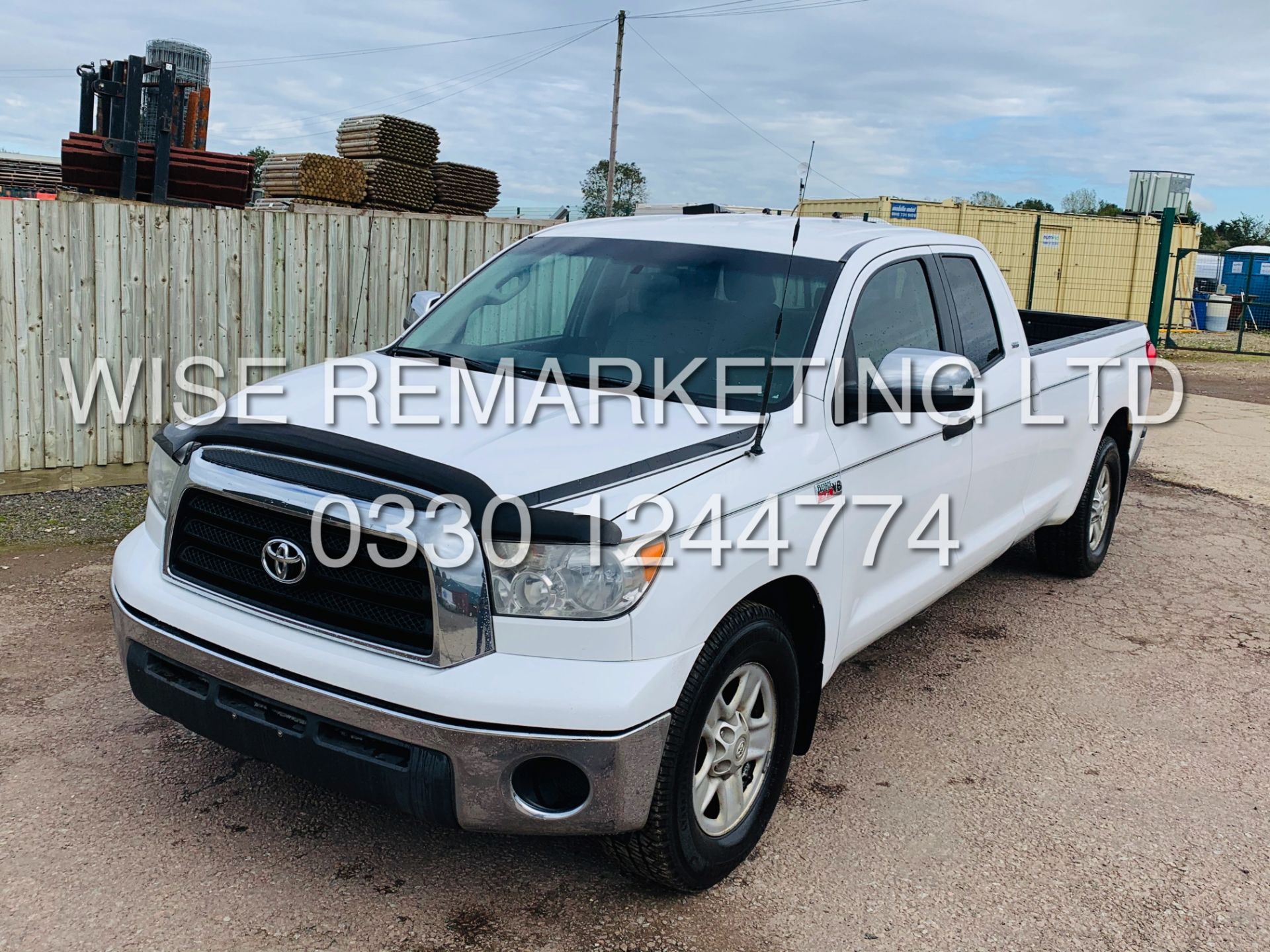 TOYOTA TUNDRA 5.7L V8 I-FORCE SR5 EDTION**2007**FRESH IMPORT**ULTRA RARE**DOUBLE-CAB*4X4*ULTRA RARE* - Image 2 of 53