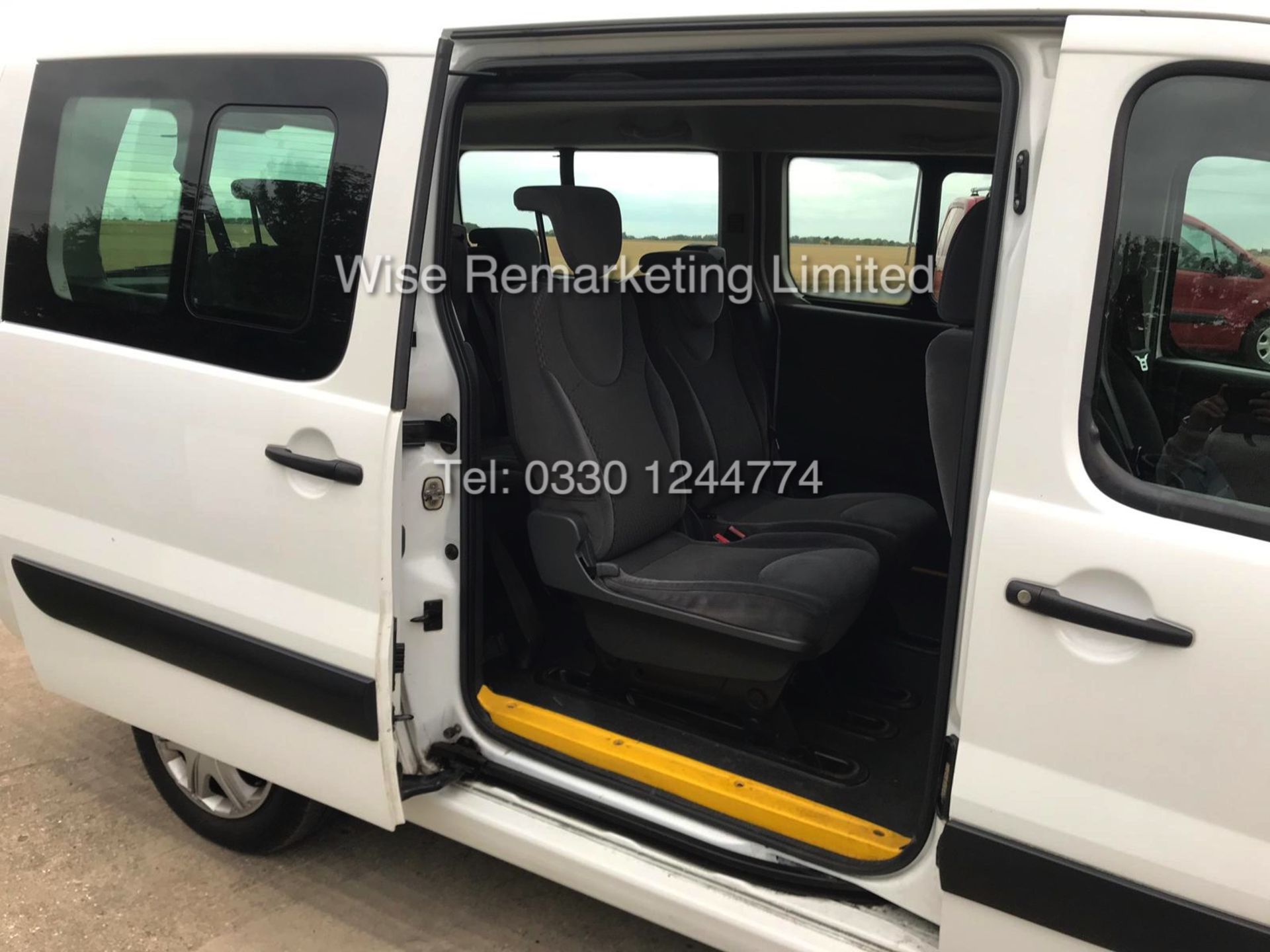 PEUGEOT EUROBUS S *MPV 8 SEATER* 2.0l (2013 - 13 REG) **AIR CON** - 1 OWNER FROM NEW - Image 16 of 19