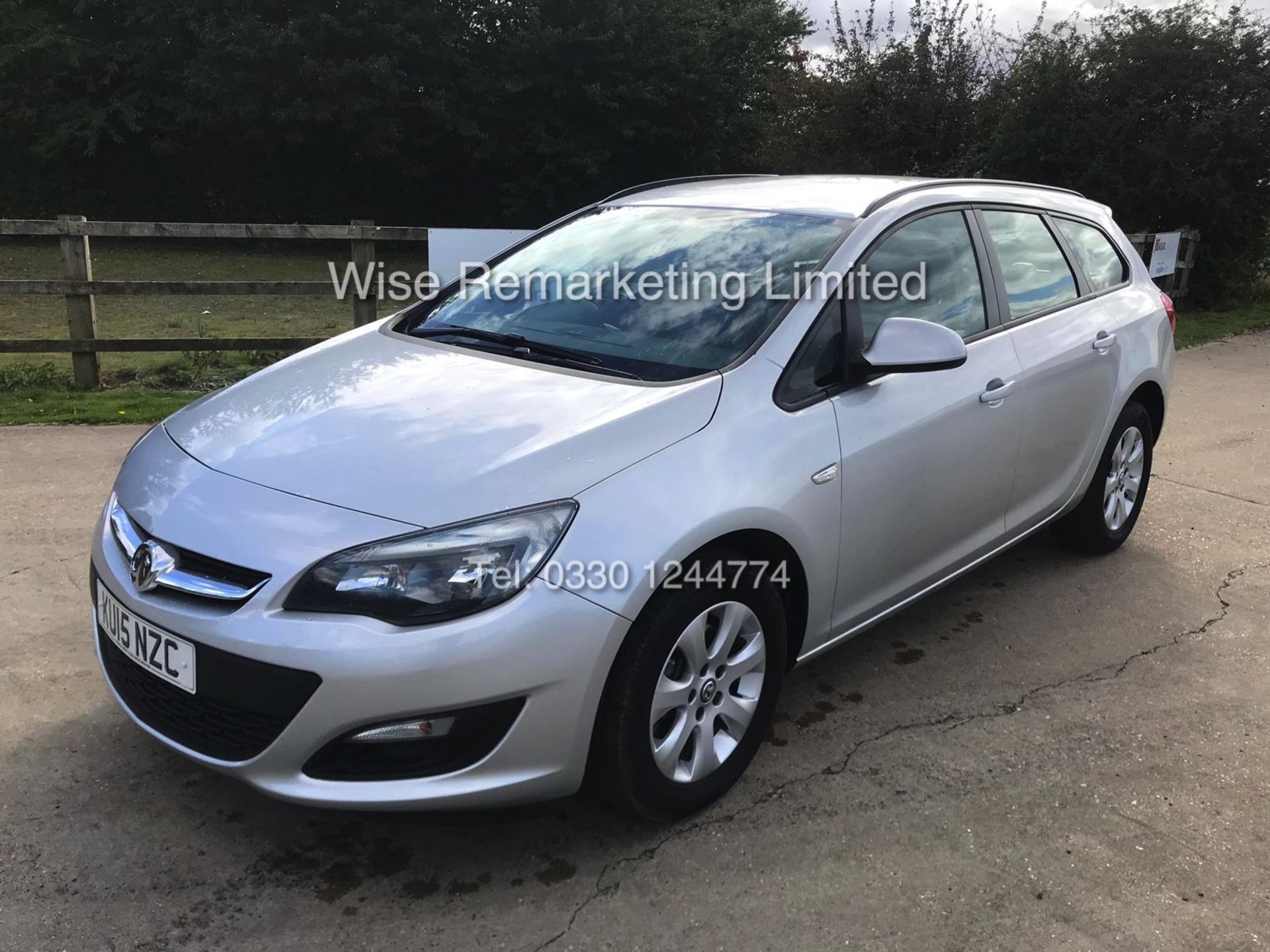 VAUXHALL ASTRA ESTATE 1.6 CDTi 16V ECOFLEX DESIGN - 2015 15 REG - FULL HISTORY