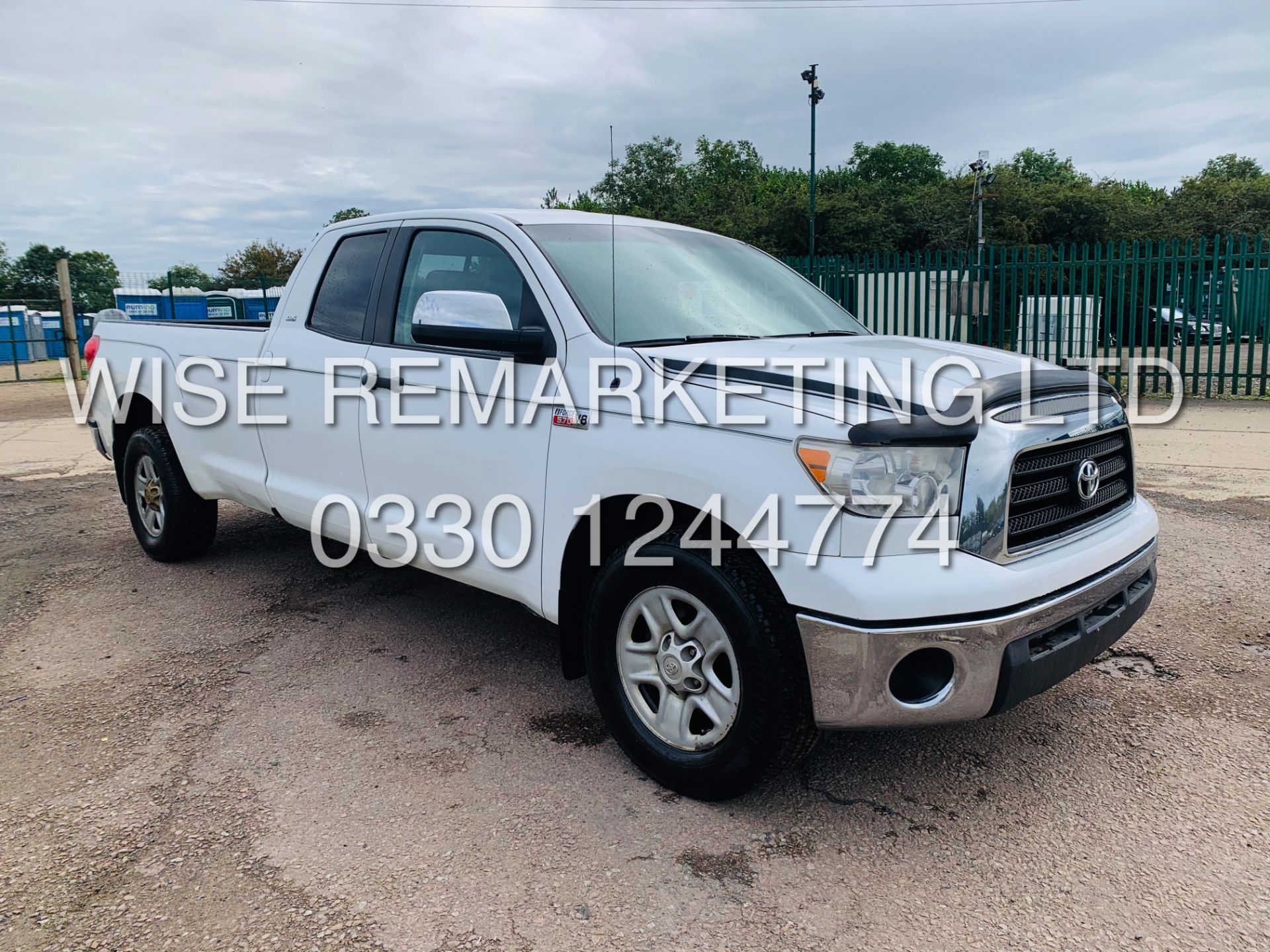 TOYOTA TUNDRA 5.7L V8 I-FORCE SR5 EDTION**2007**FRESH IMPORT**ULTRA RARE**DOUBLE-CAB*4X4*ULTRA RARE* - Image 9 of 53