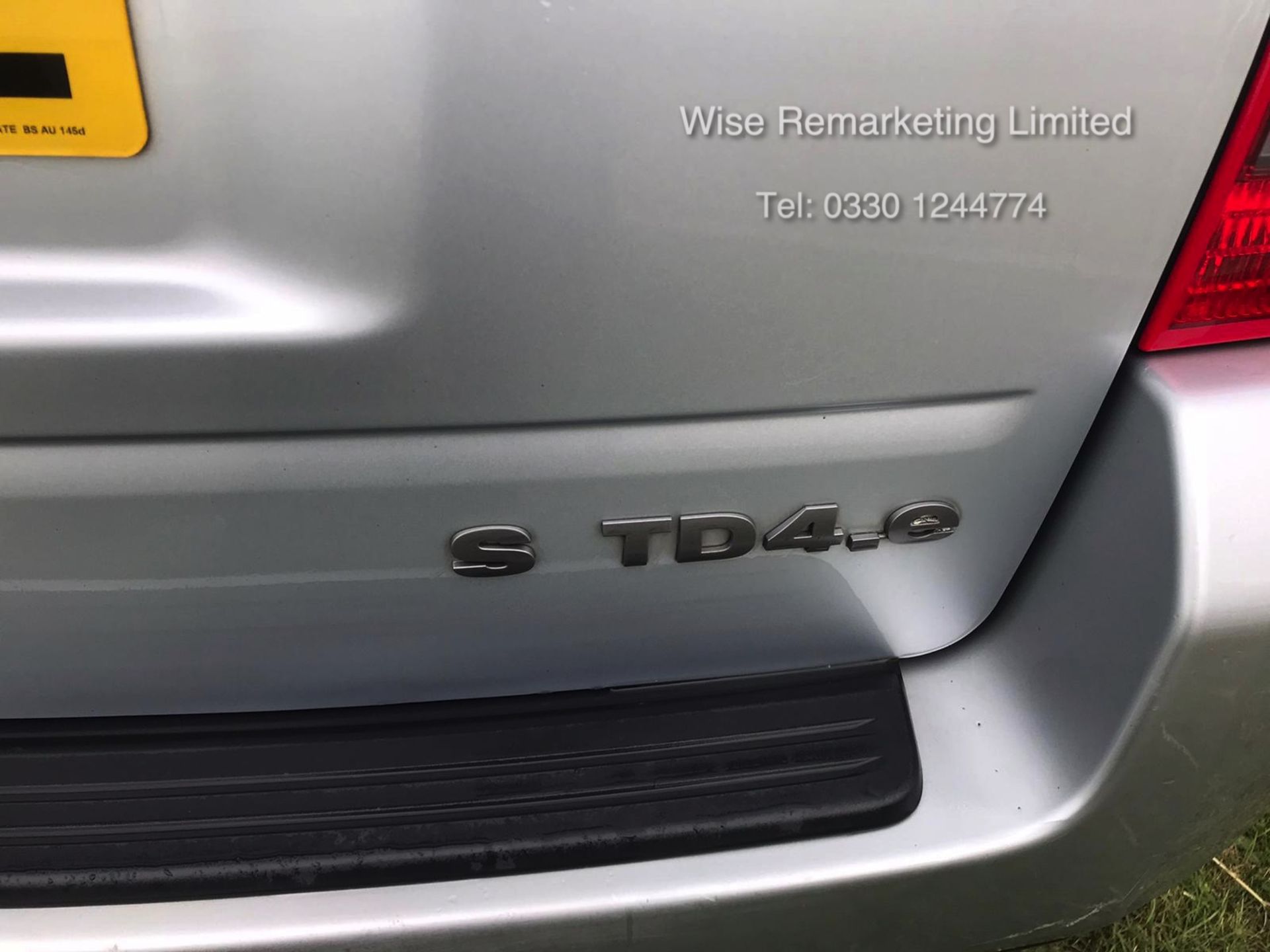 Land Rover Freelander 2.2 TD4 E - 2009 - Service History - 4x4 - Image 10 of 27