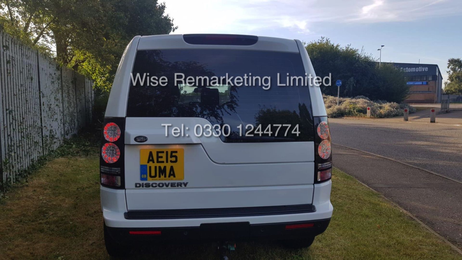 Land Rover Discovery 3.0 SDV6 Special Equipment Automatic - 2015 15 Reg - 1 Keeper From New - Image 2 of 30